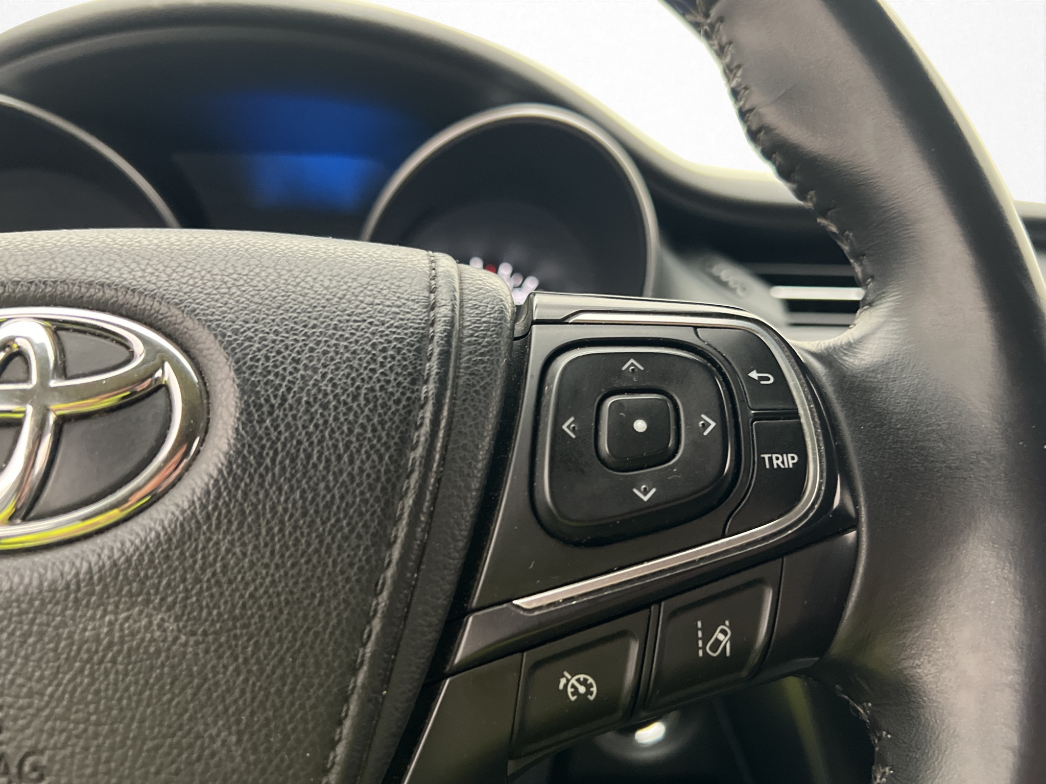 Toyota Avensis 2017 - miniatyr 18