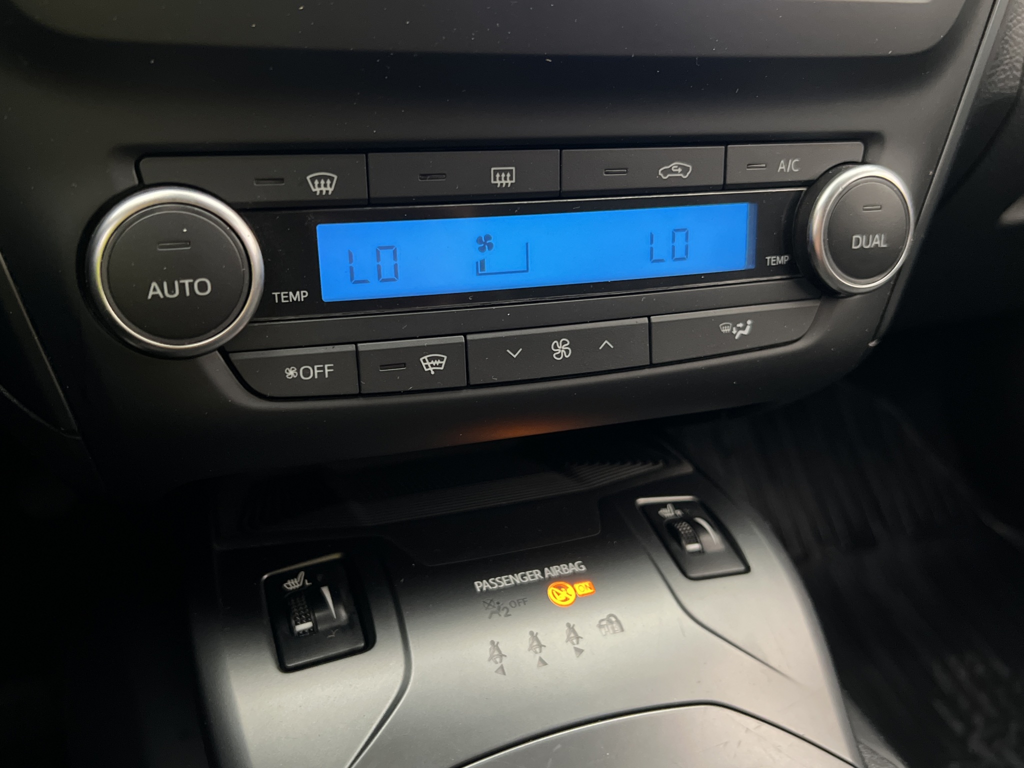 Toyota Avensis 2017 - miniatyr 24