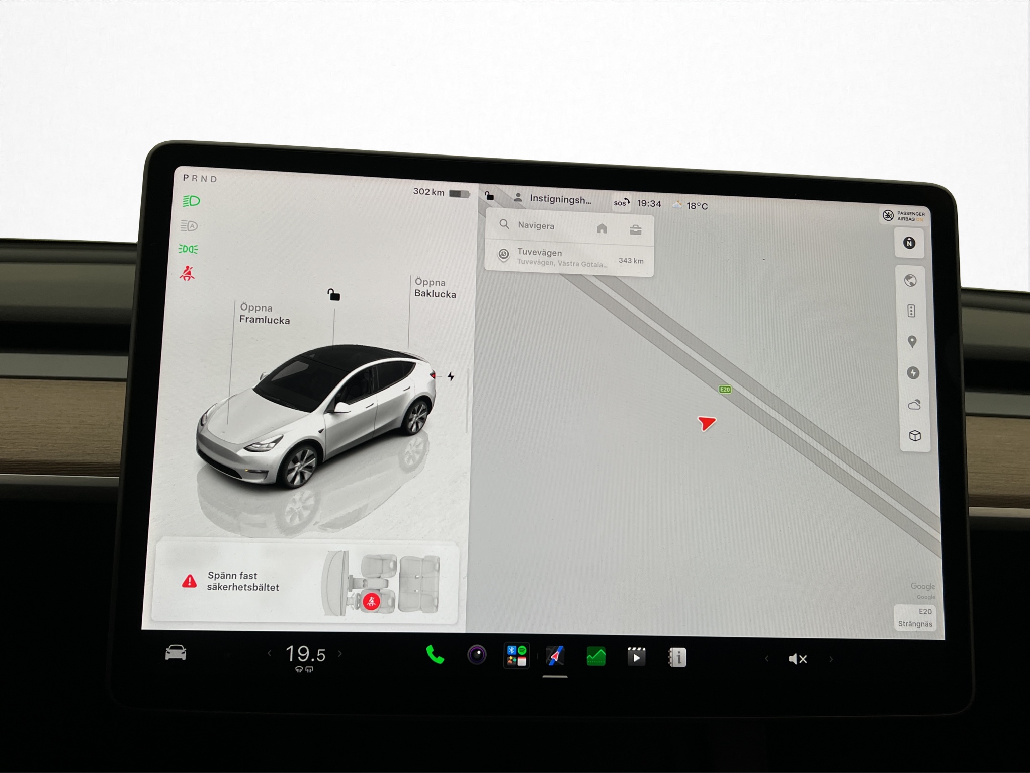Tesla Model Y 2023 - miniatyr 19