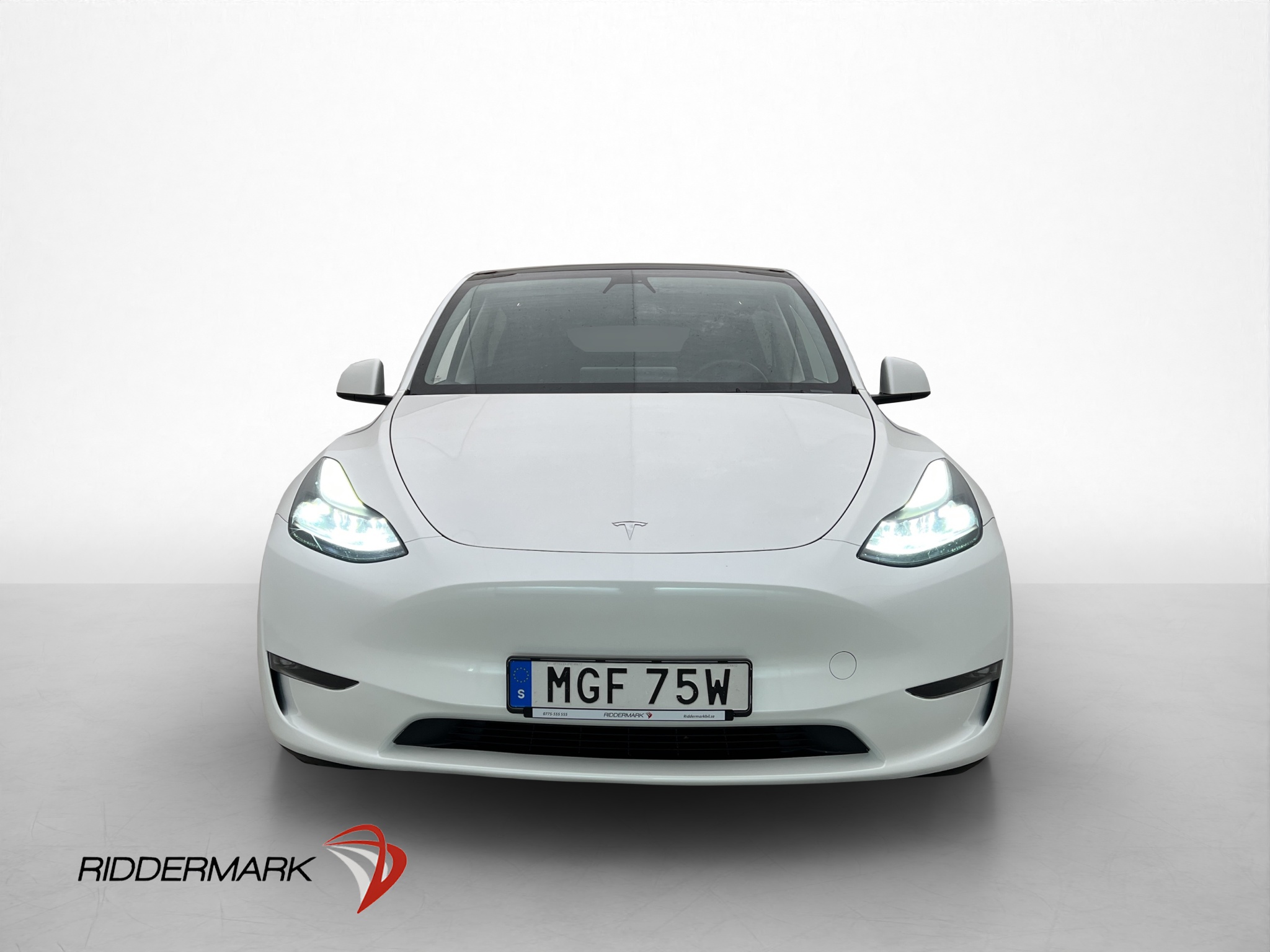 Tesla Model Y 2023 - miniatyr 3