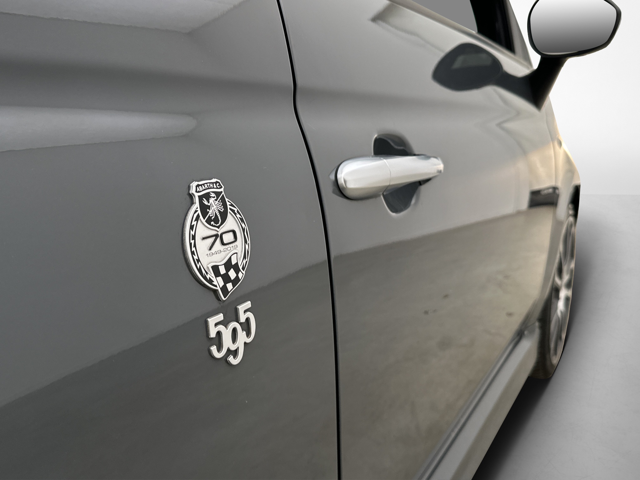 Abarth 595 2019 - miniatyr 2