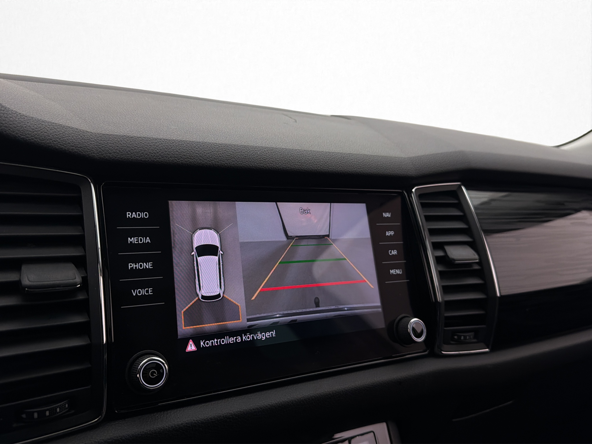 Skoda Kodiaq 2018 - miniatyr 20