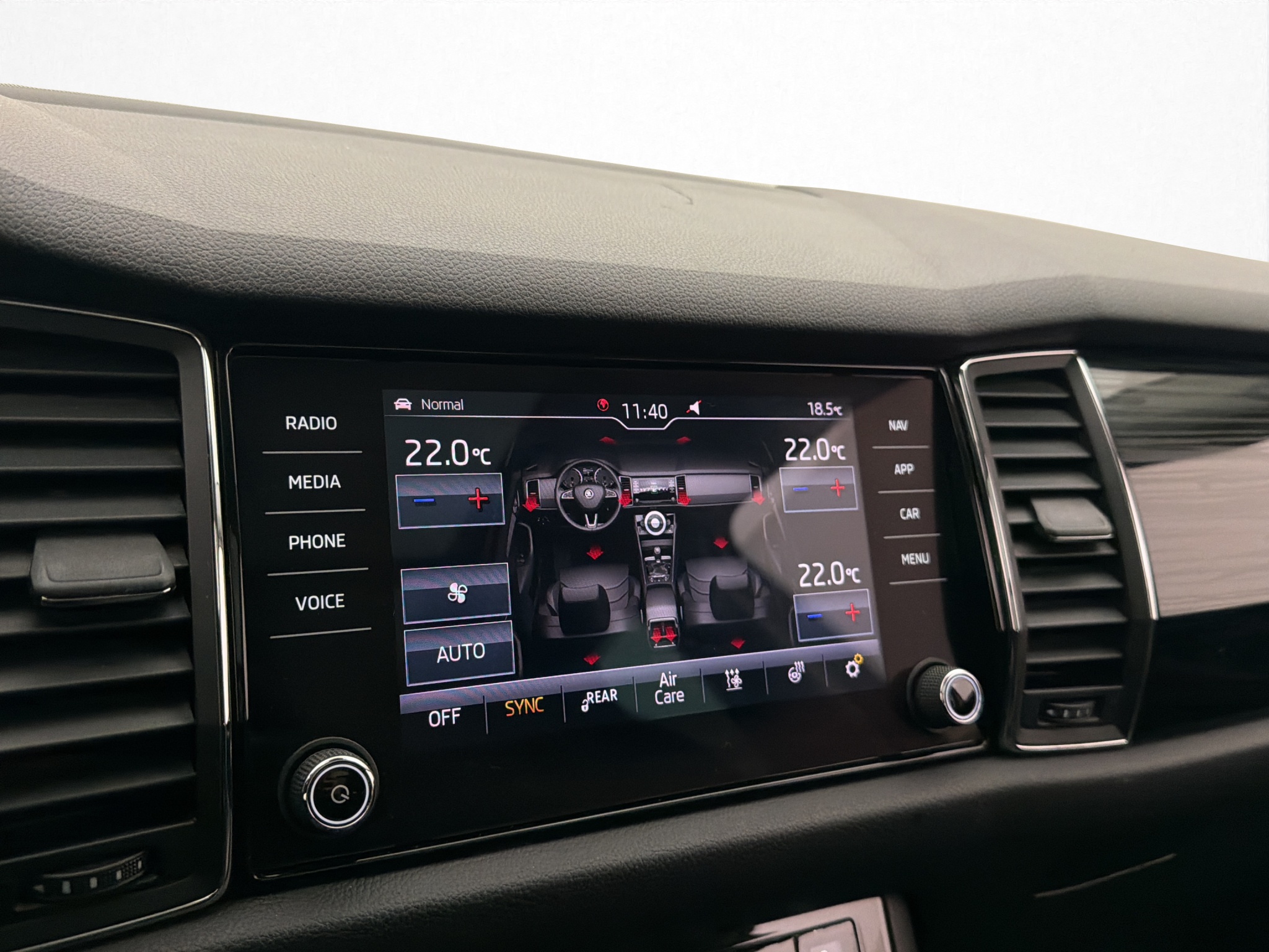 Skoda Kodiaq 2018 - miniatyr 26