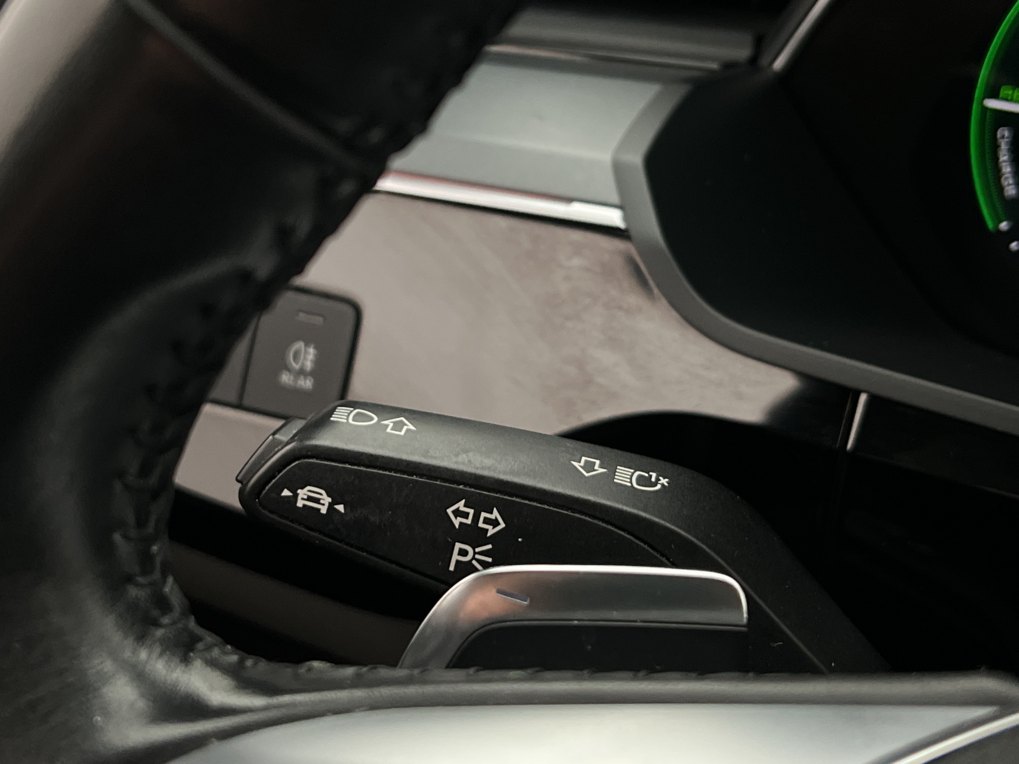 Audi E-Tron 2020 - miniatyr 16