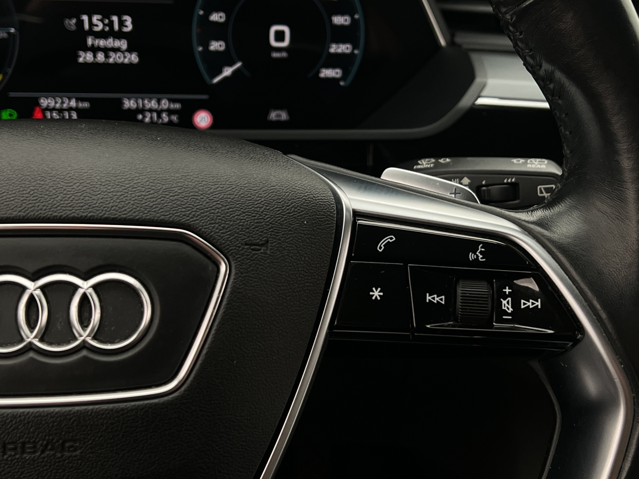 Audi E-Tron 2020 - miniatyr 20