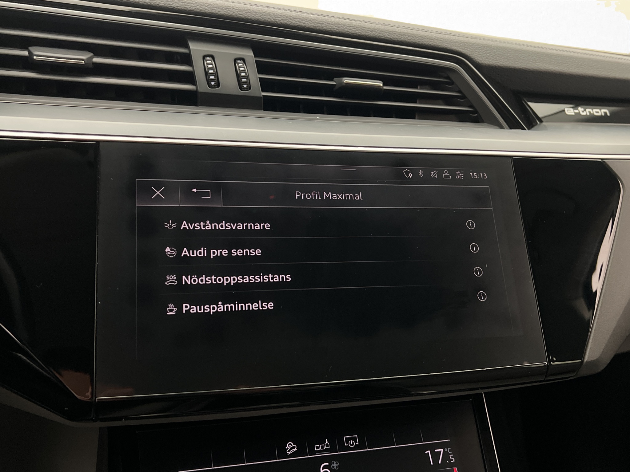 Audi E-Tron 2020 - miniatyr 24
