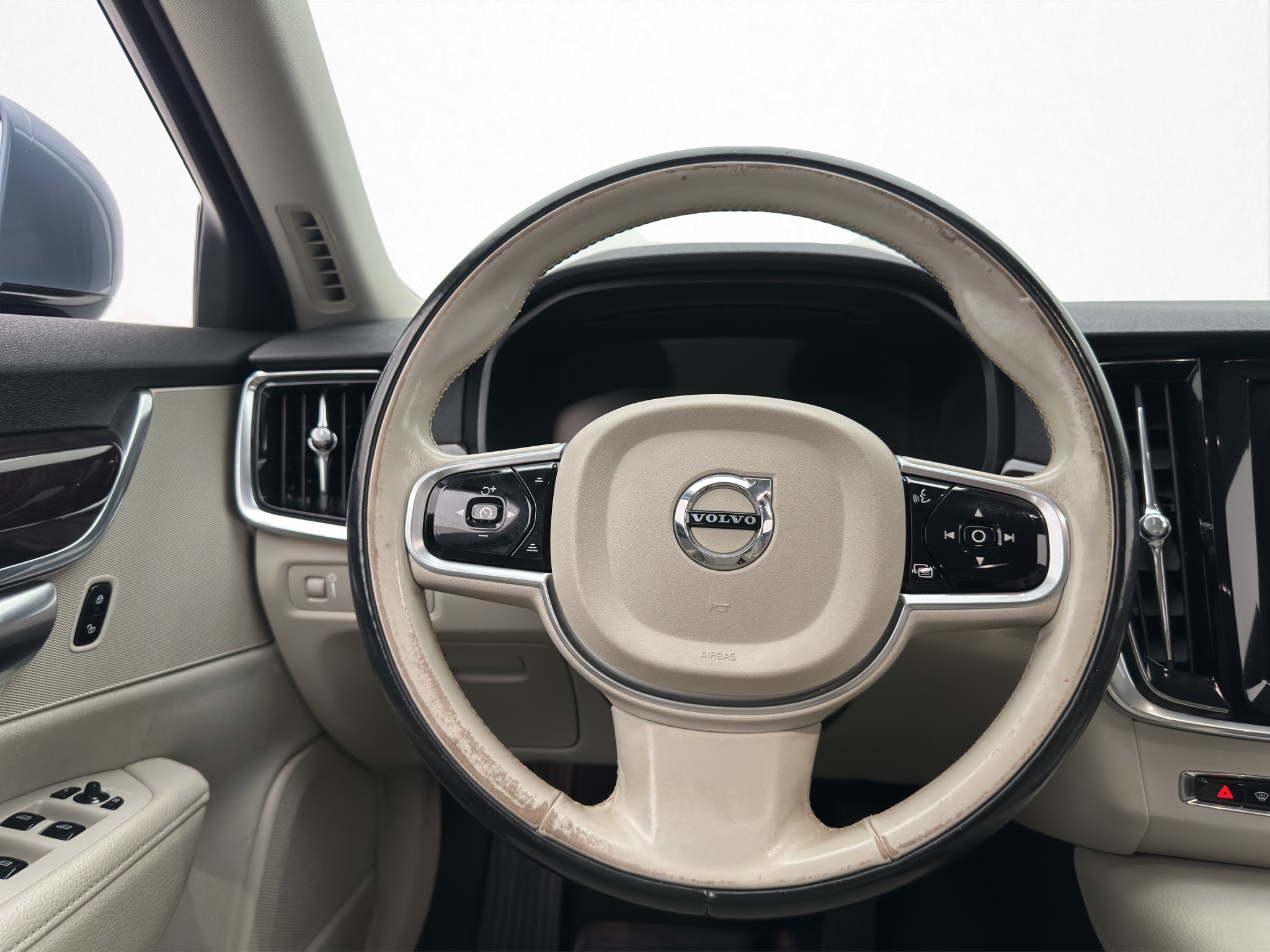 Volvo V90 2017 - miniatyr 10