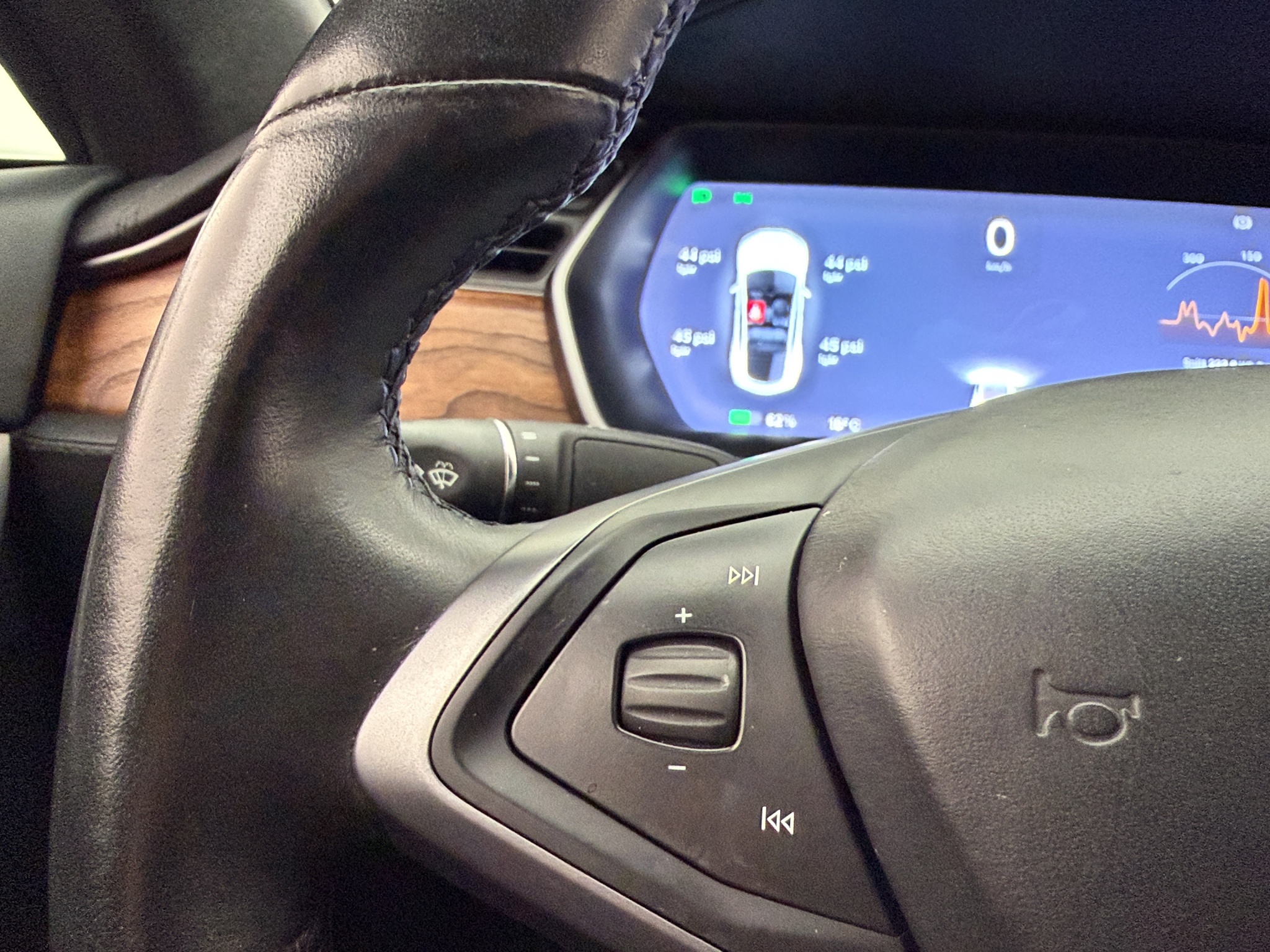 Tesla Model S 2020 - miniatyr 14