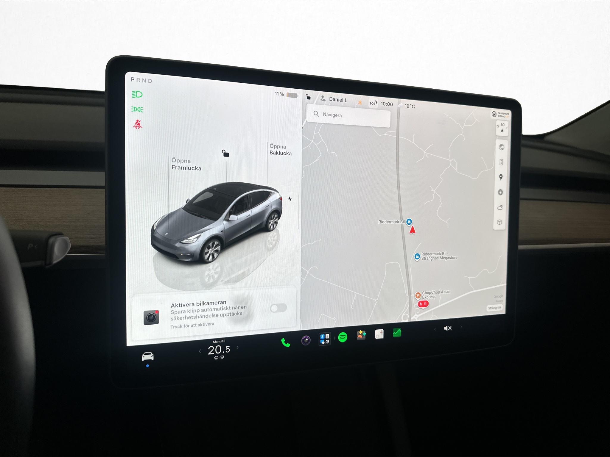 Tesla Model Y 2023 - miniatyr 15