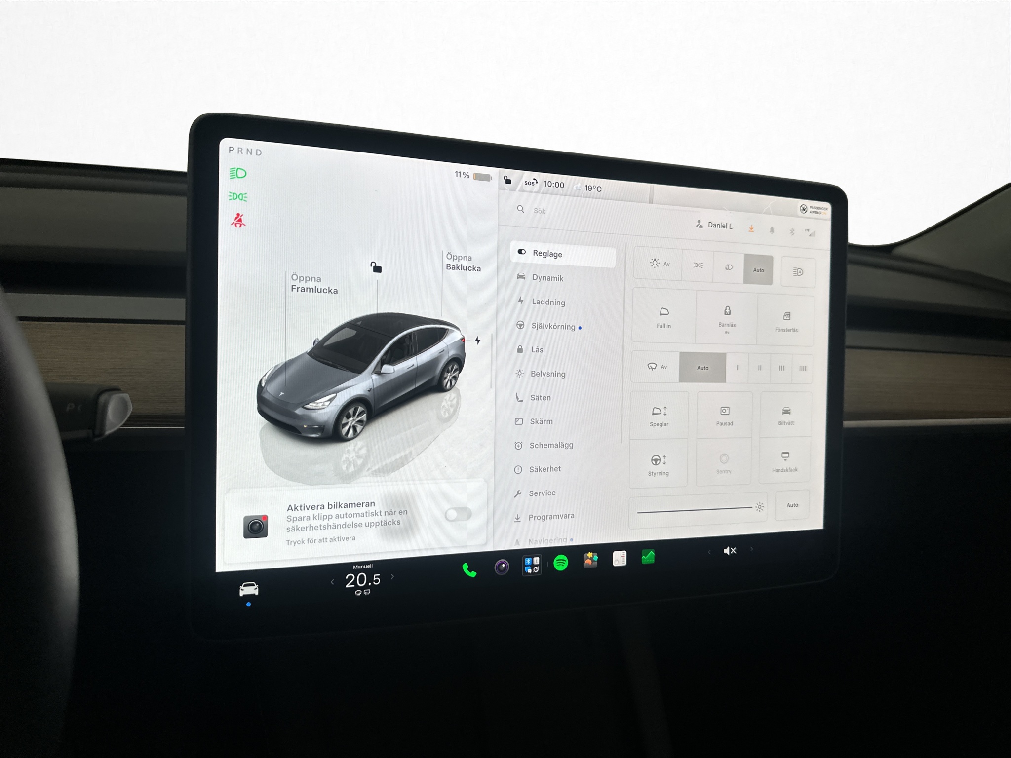 Tesla Model Y 2023 - miniatyr 17