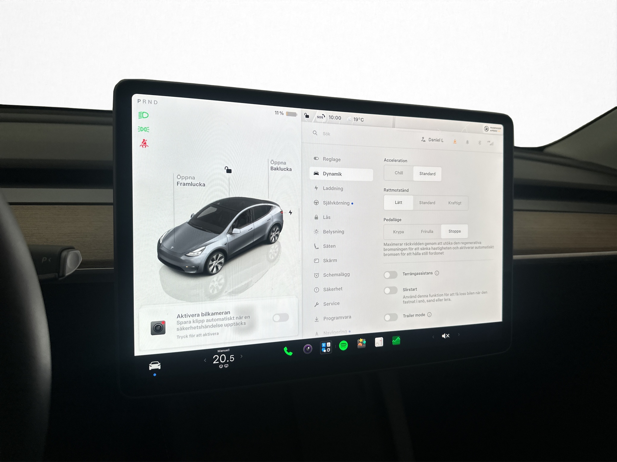 Tesla Model Y 2023 - miniatyr 18