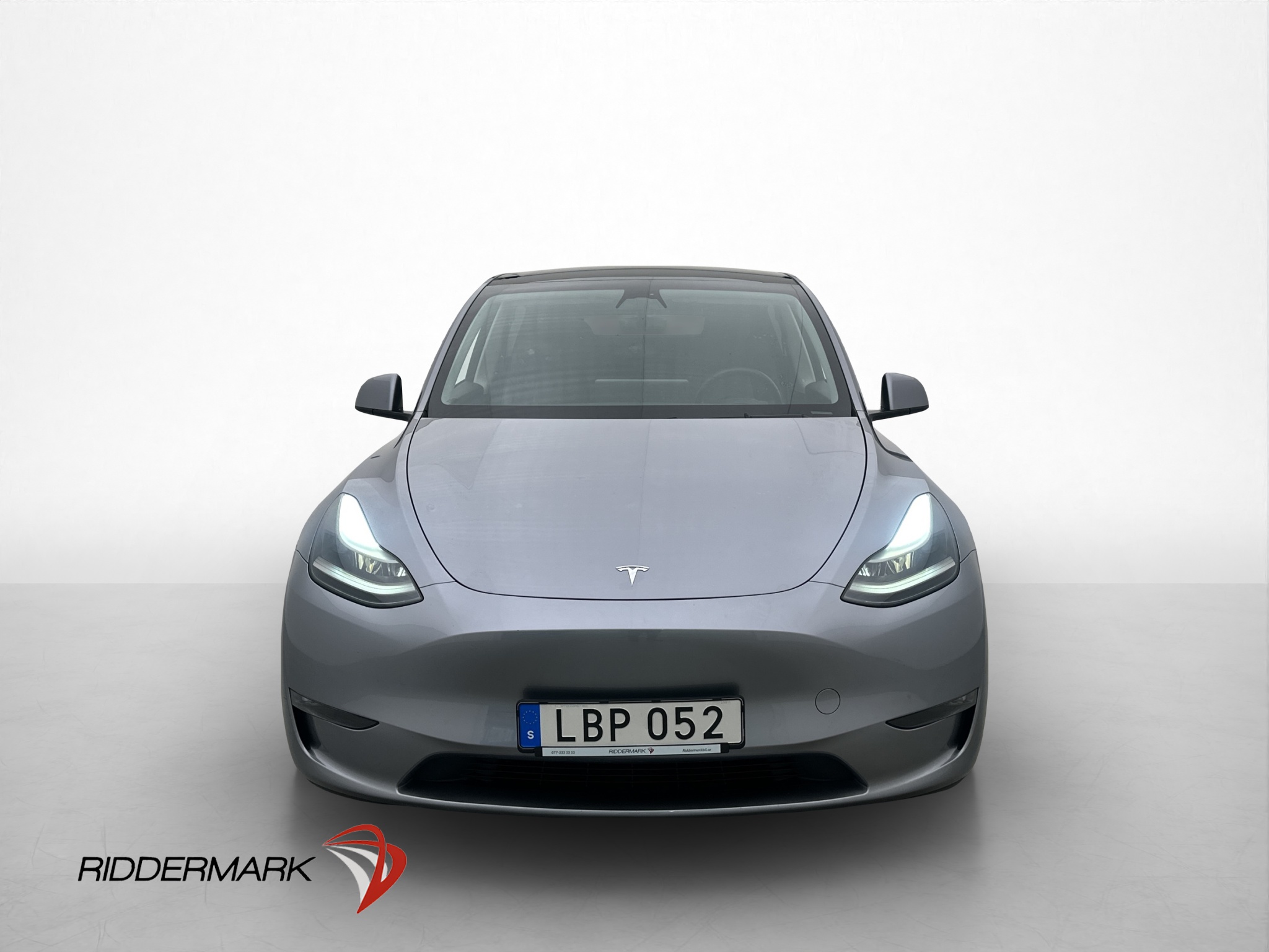 Tesla Model Y 2023 - miniatyr 3