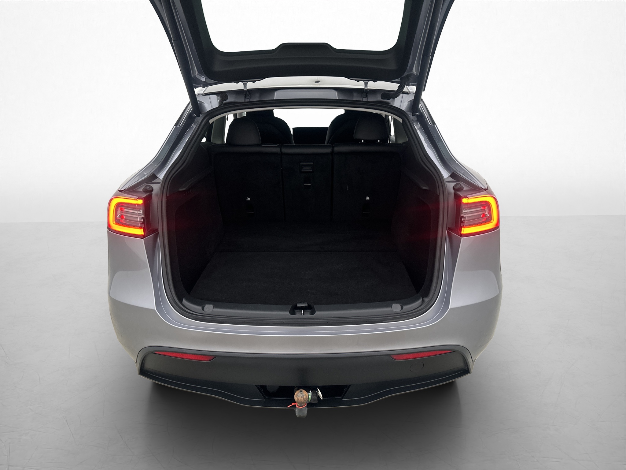 Tesla Model Y 2023 - miniatyr 4