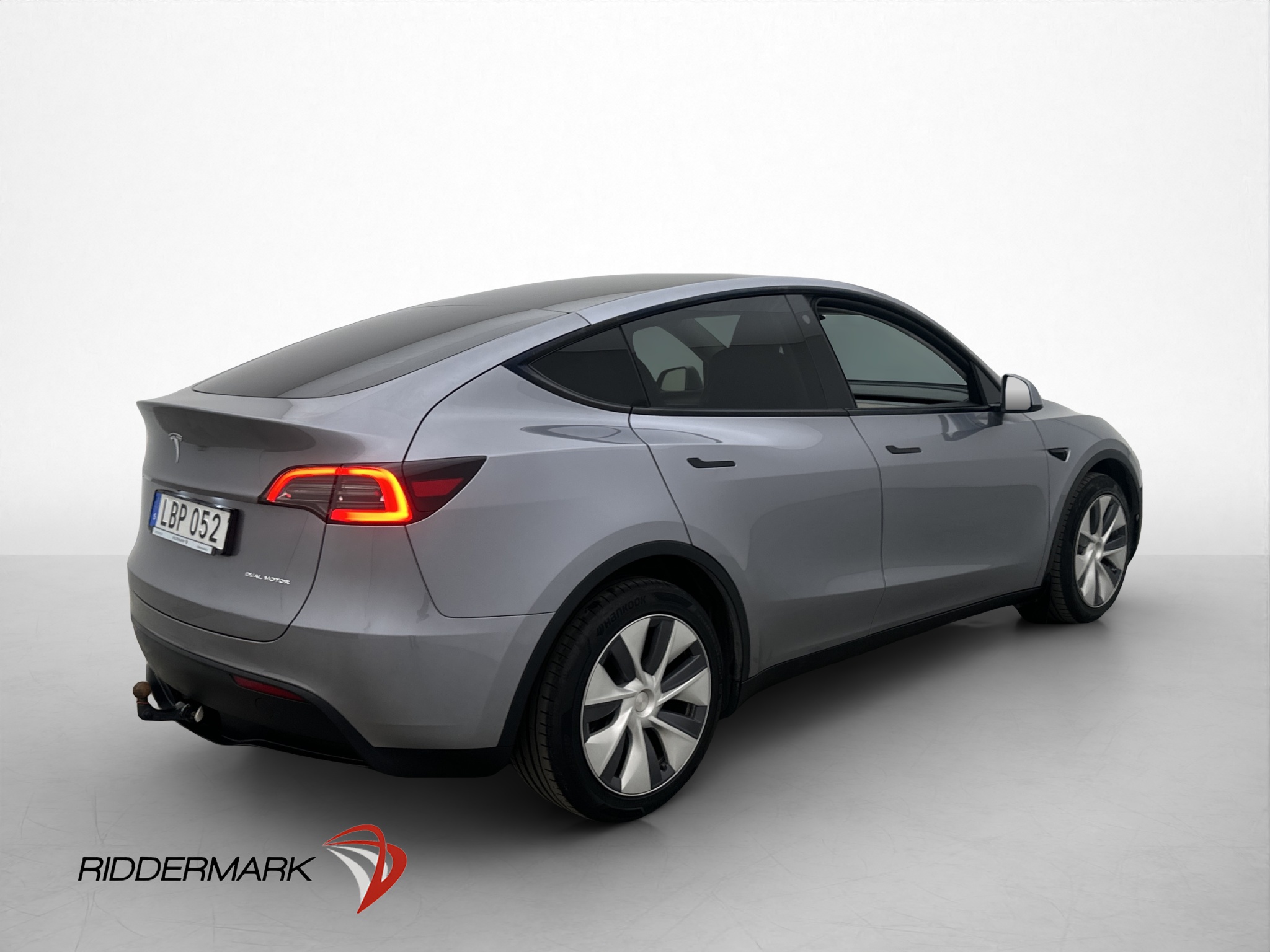 Tesla Model Y 2023 - miniatyr 7