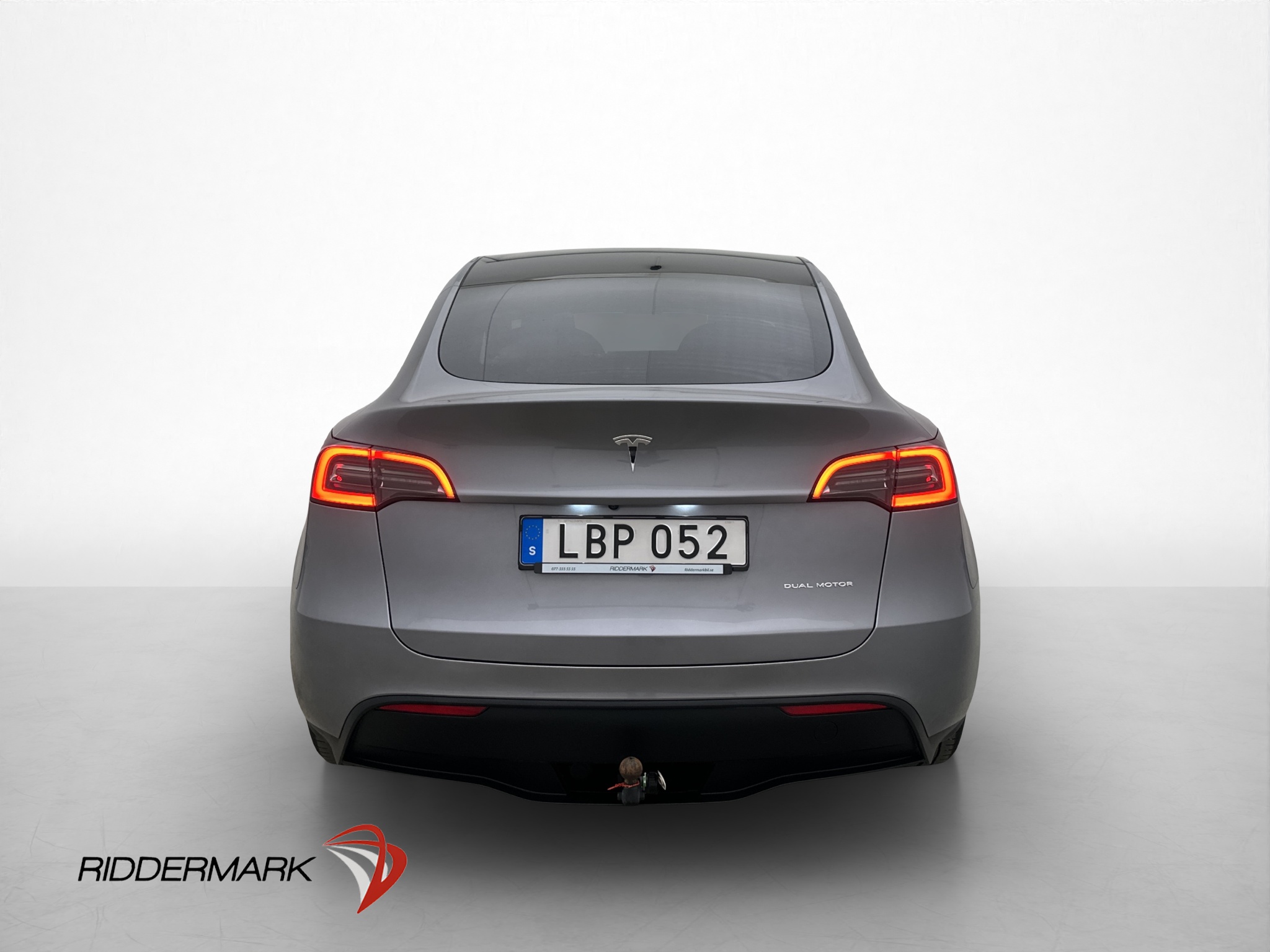 Tesla Model Y 2023 - miniatyr 9