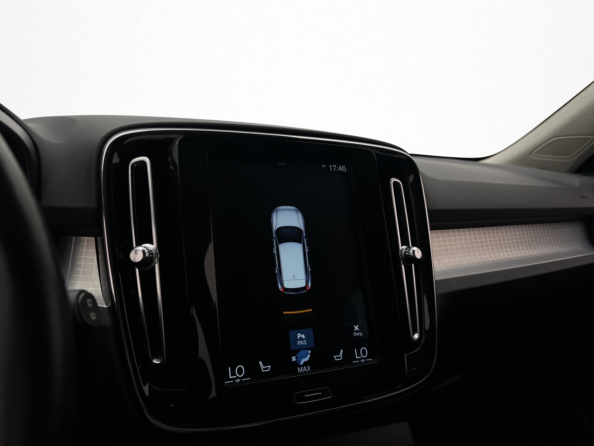 Volvo XC40 2019 - miniatyr 16