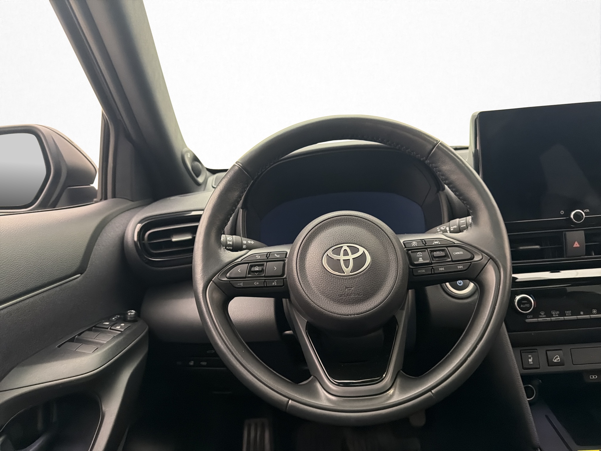 Toyota Yaris Cross 2024 - miniatyr 12