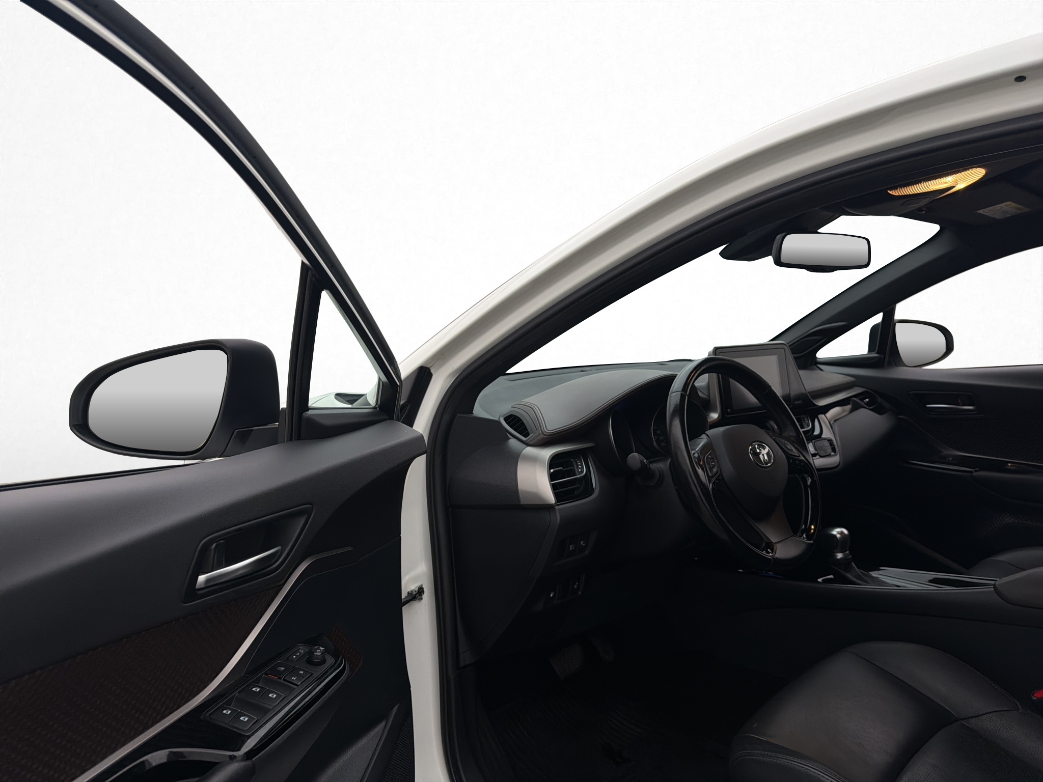 Toyota C-HR 2017 - miniatyr 4