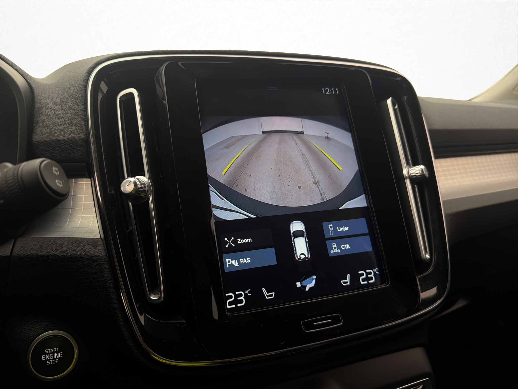 Volvo XC40 2020 - miniatyr 18