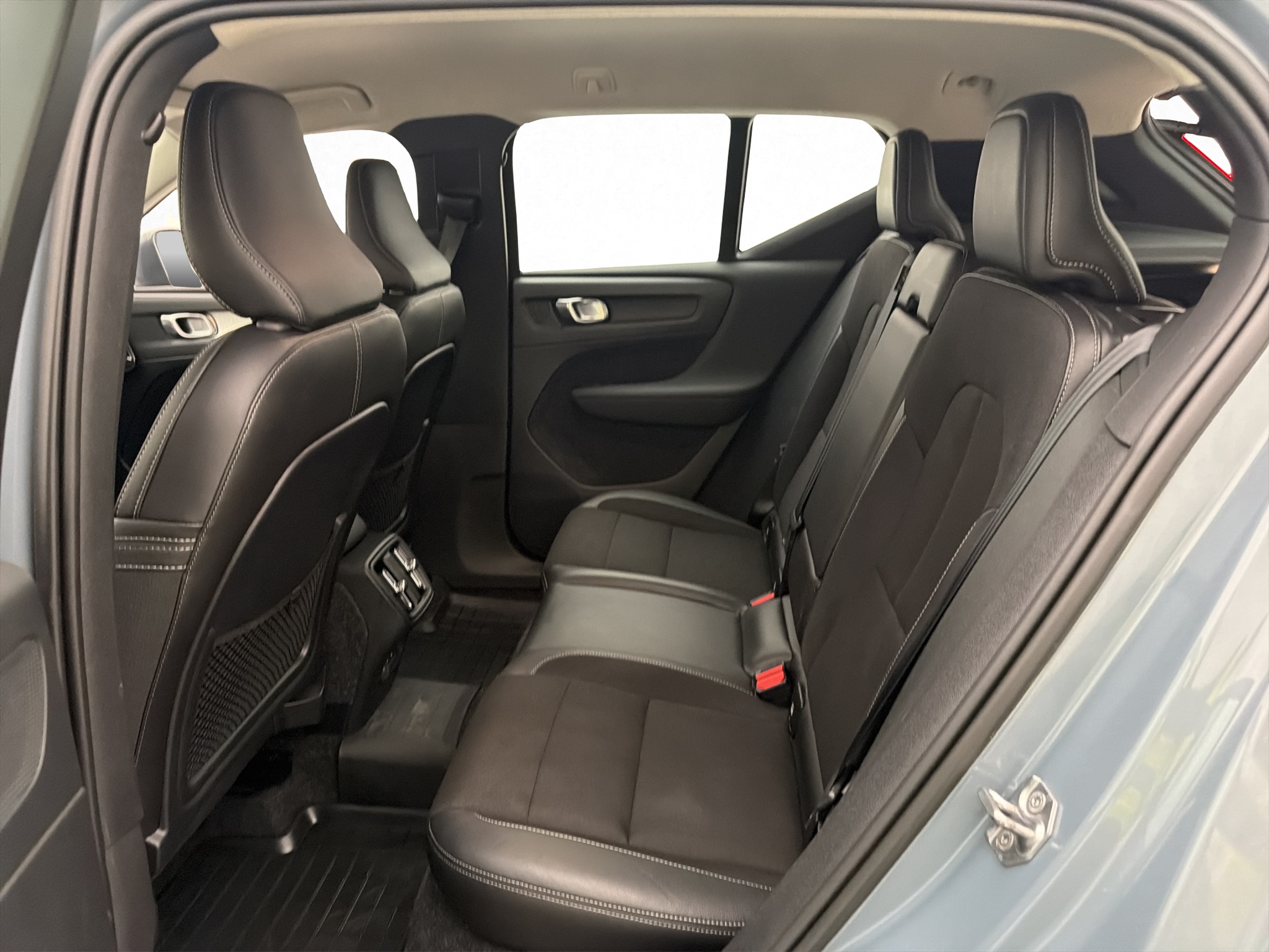Volvo XC40 2020 - miniatyr 27