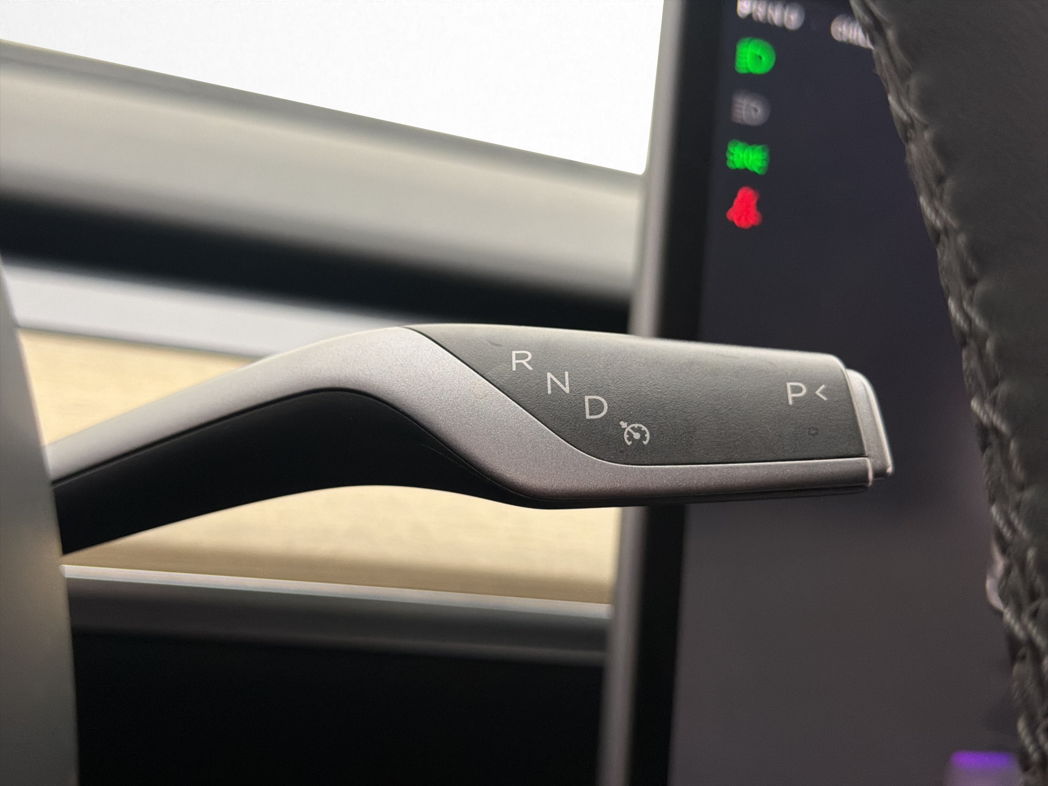 Tesla Model Y 2023 - miniatyr 17