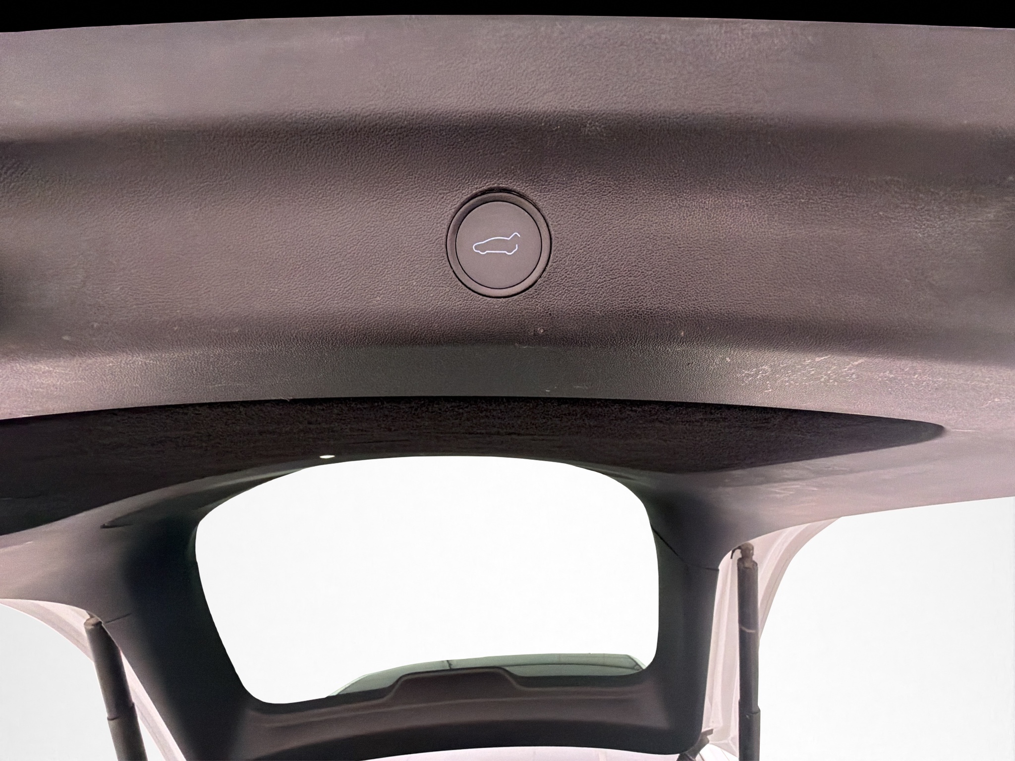 Tesla Model Y 2023 - miniatyr 28
