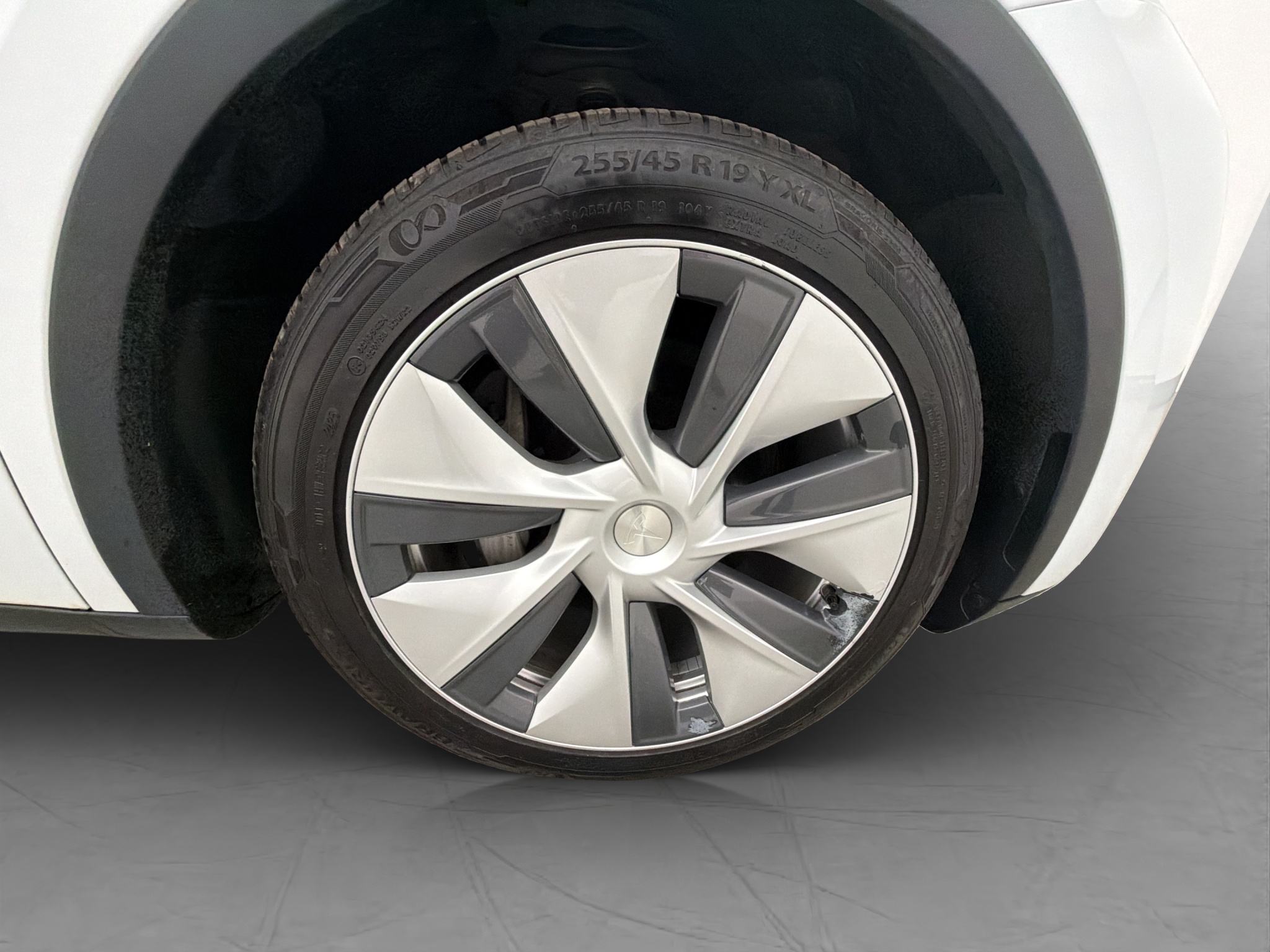 Tesla Model Y 2023 - miniatyr 34