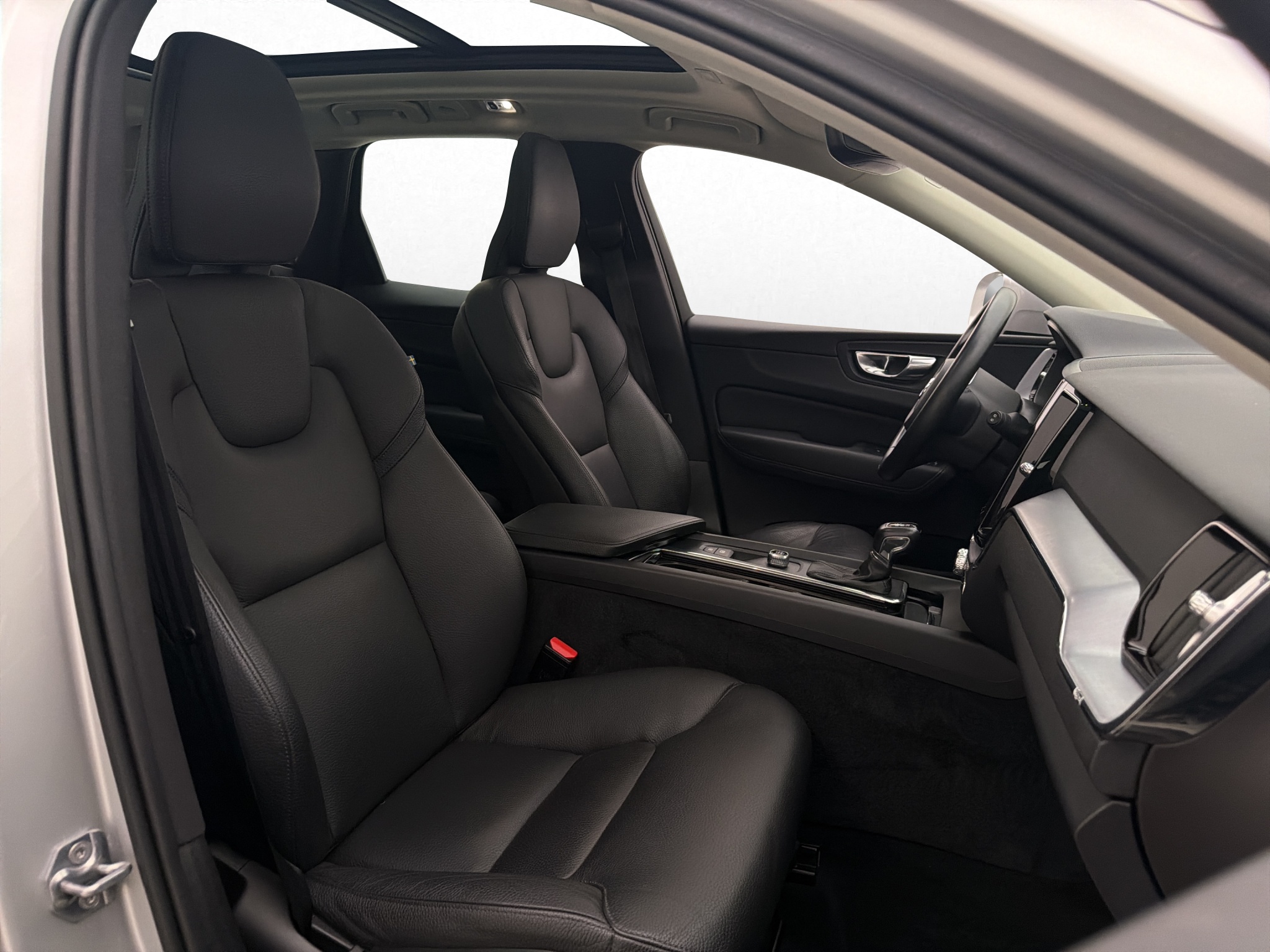 Volvo XC60 2019 - miniatyr 29
