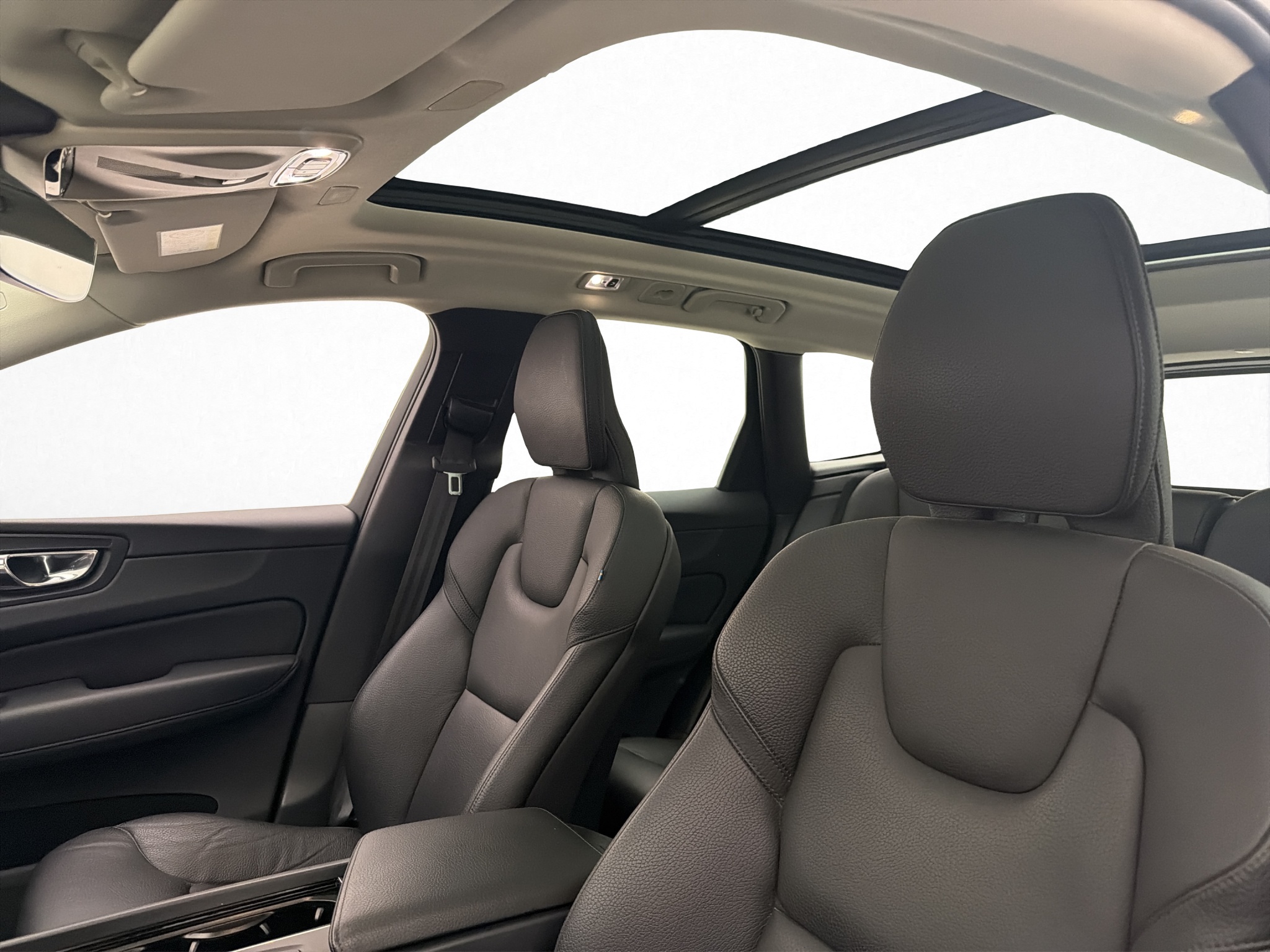 Volvo XC60 2019 - miniatyr 10