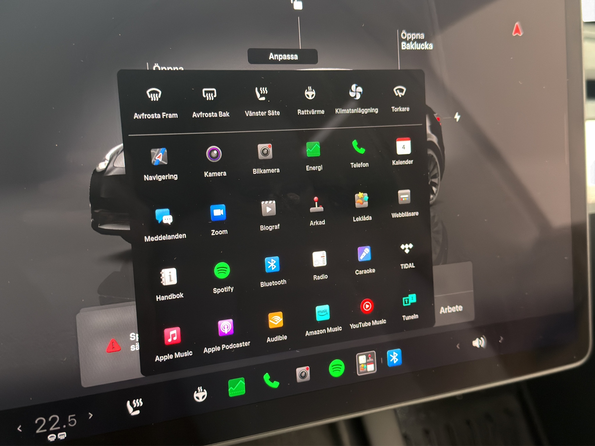 Tesla Model Y 2023 - miniatyr 21