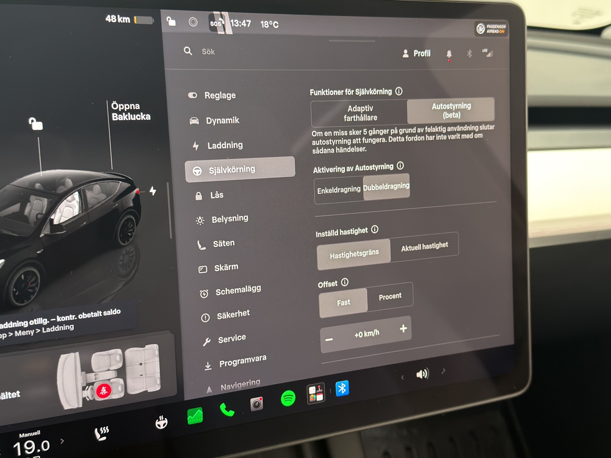 Tesla Model Y 2023 - miniatyr 22