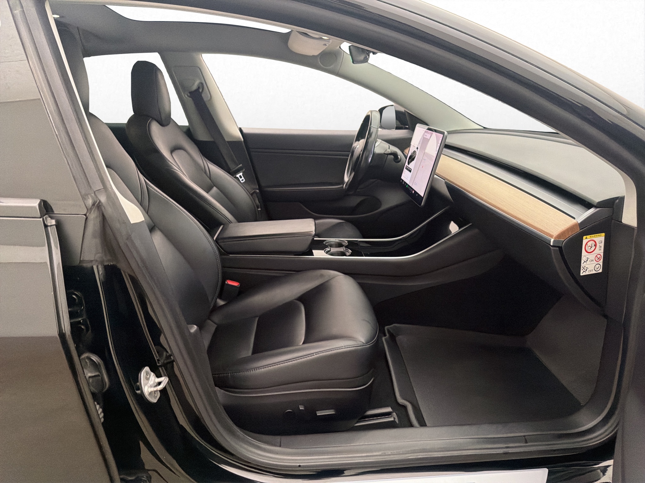 Tesla Model 3 2019 - miniatyr 25