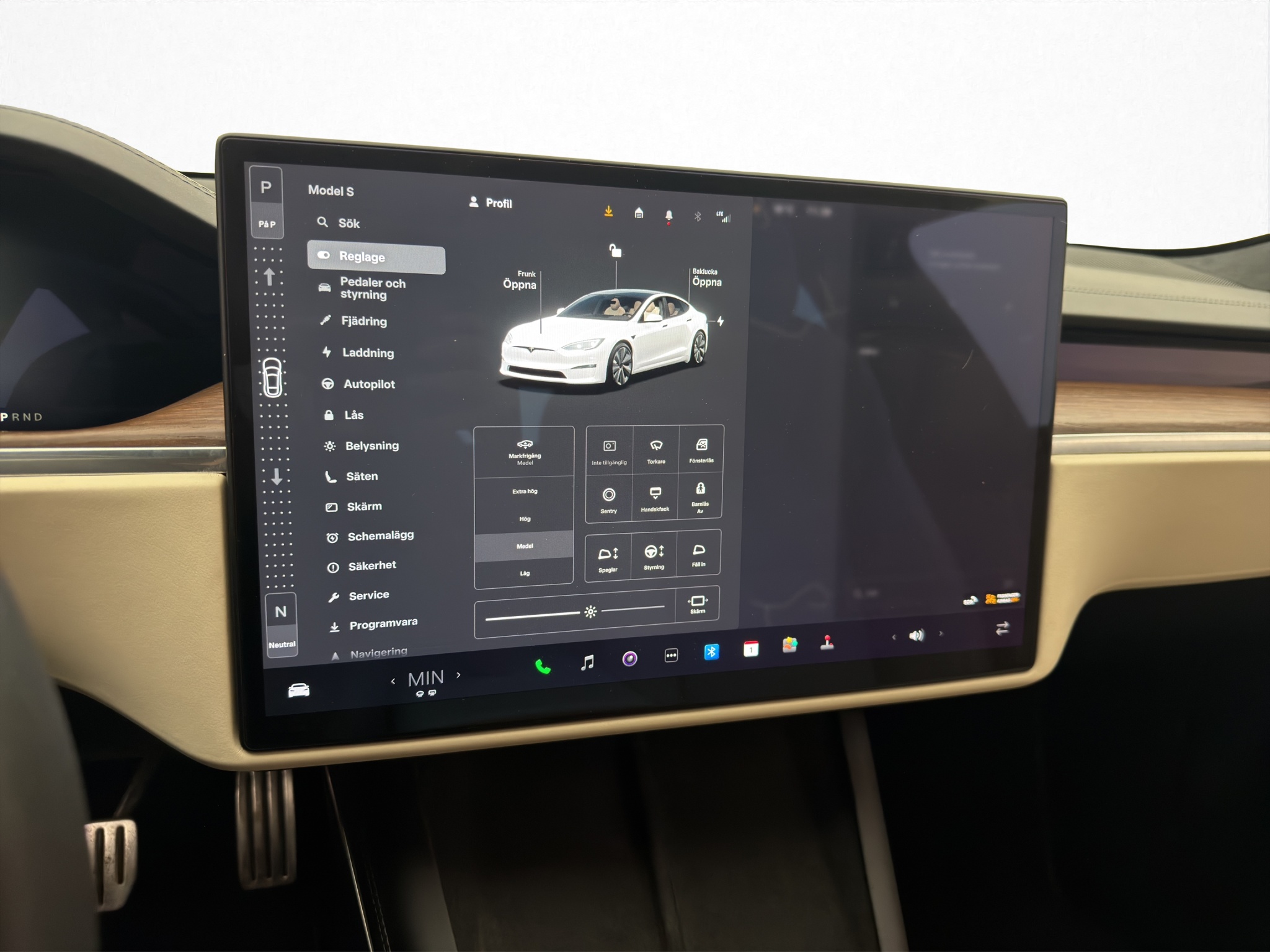 Tesla Model S 2023 - miniatyr 18