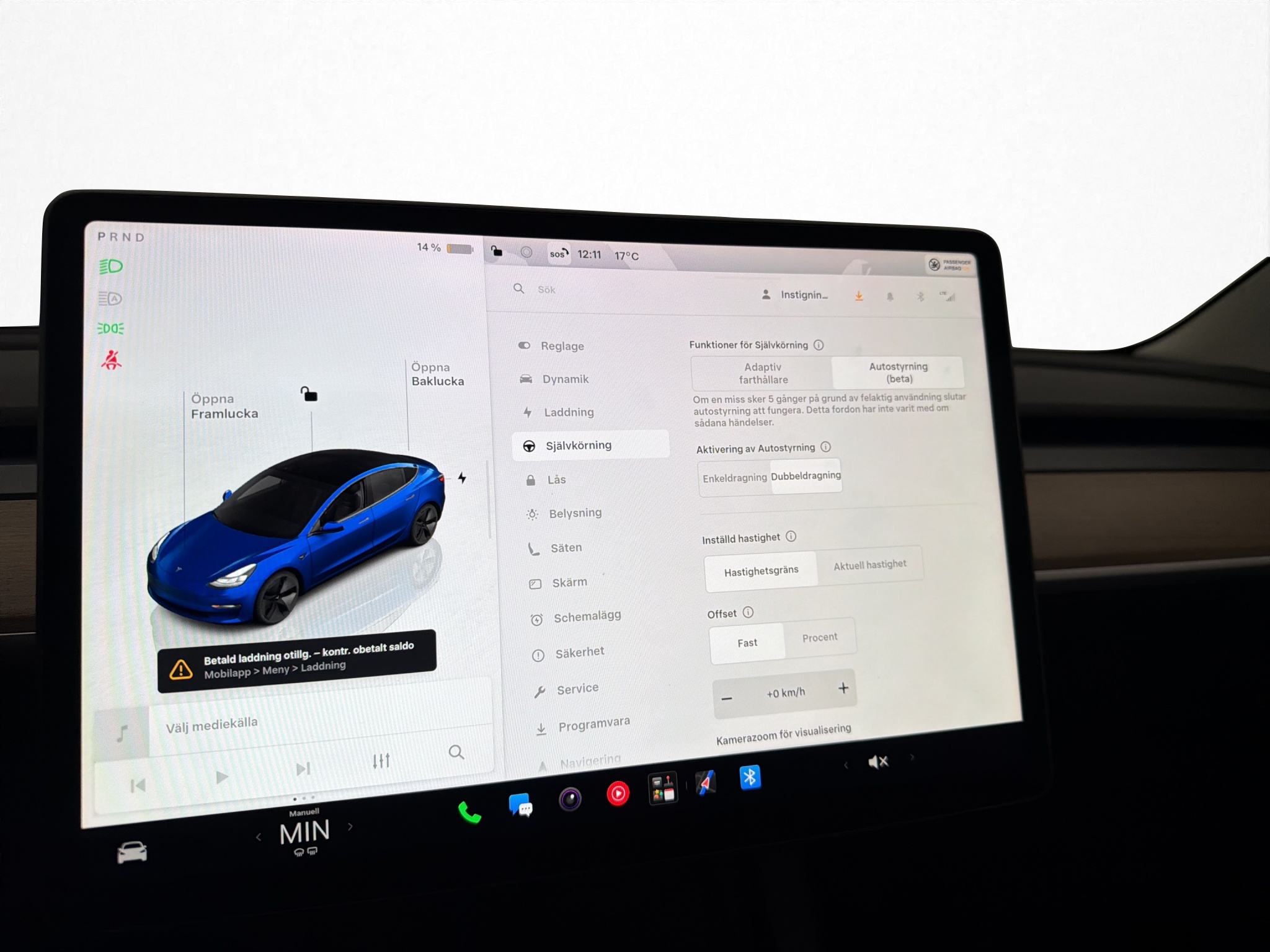Tesla Model 3 2023 - miniatyr 19