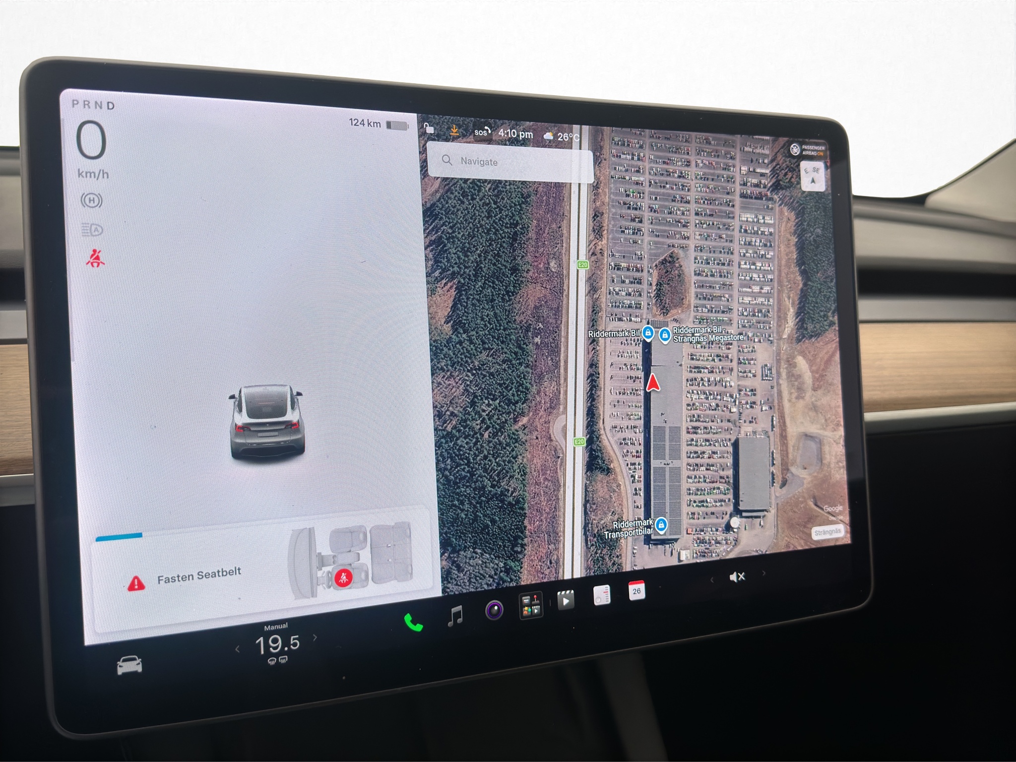 Tesla Model Y 2021 - miniatyr 12