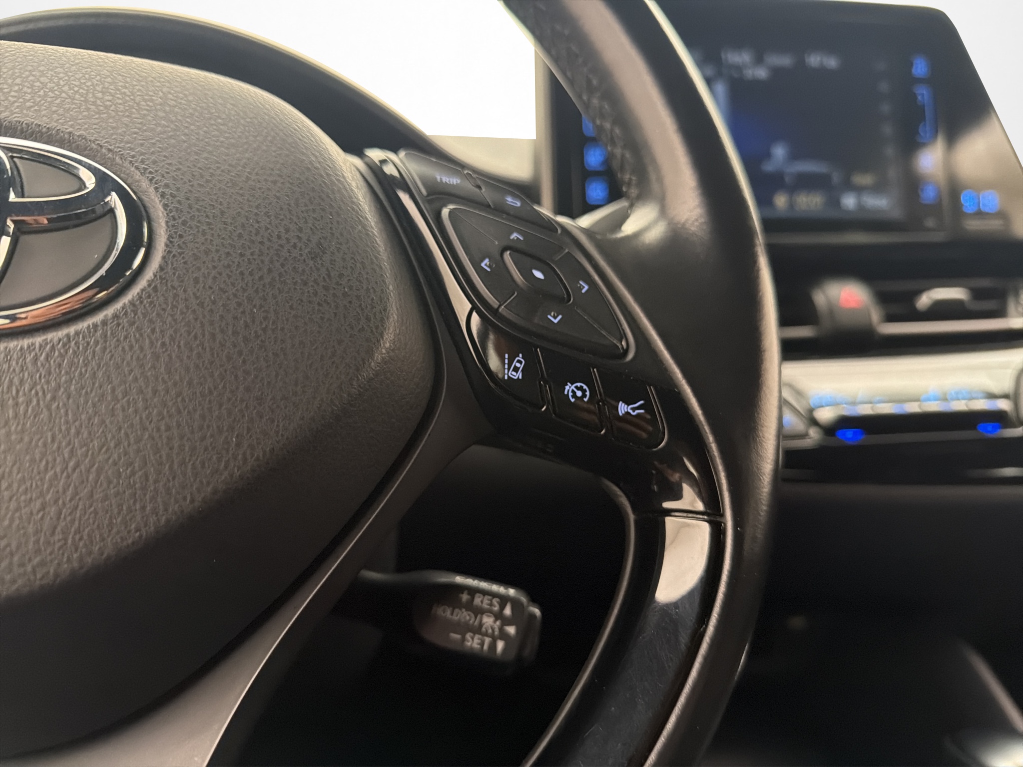 Toyota C-HR 2018 - miniatyr 12