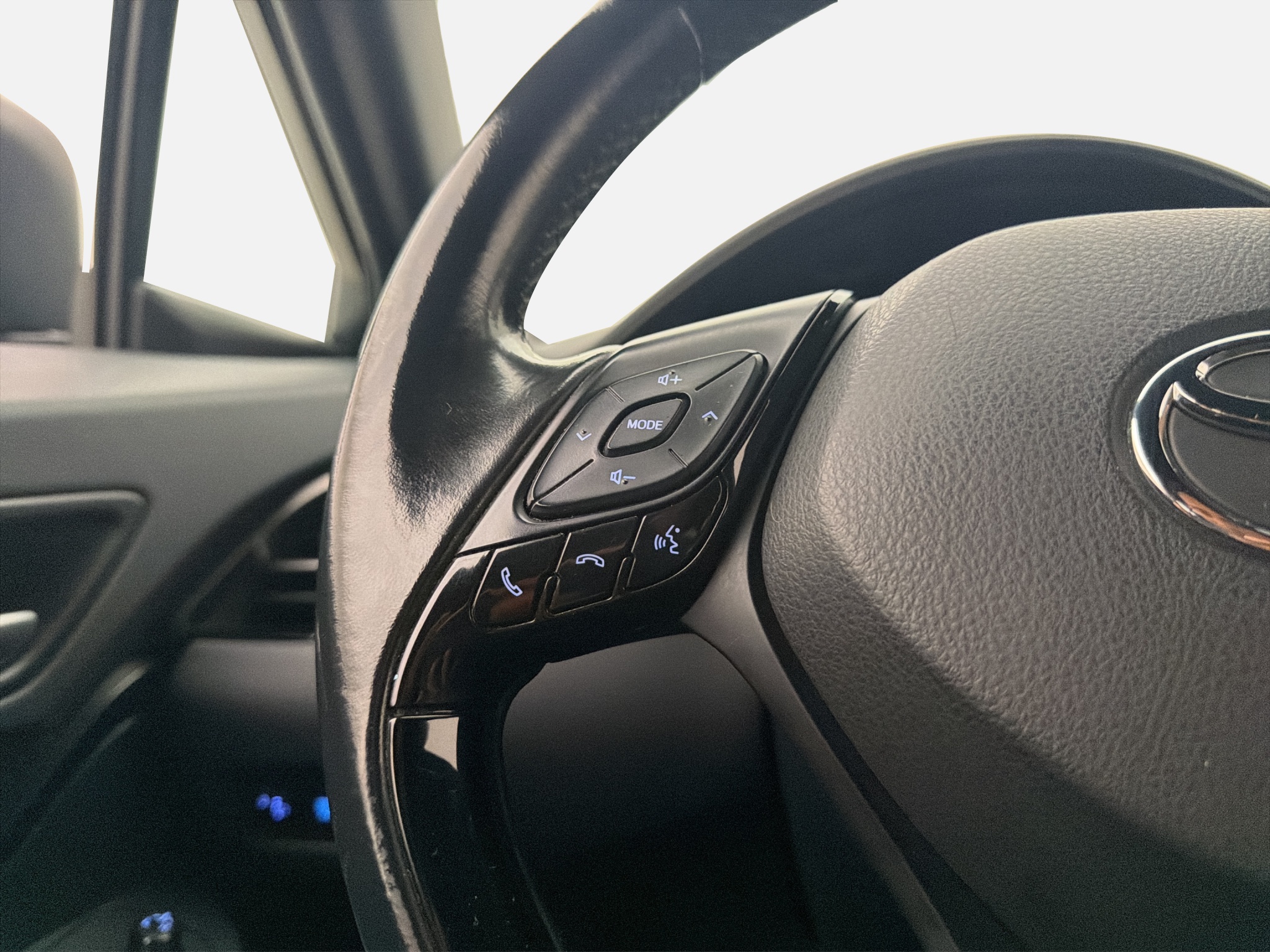 Toyota C-HR 2018 - miniatyr 10