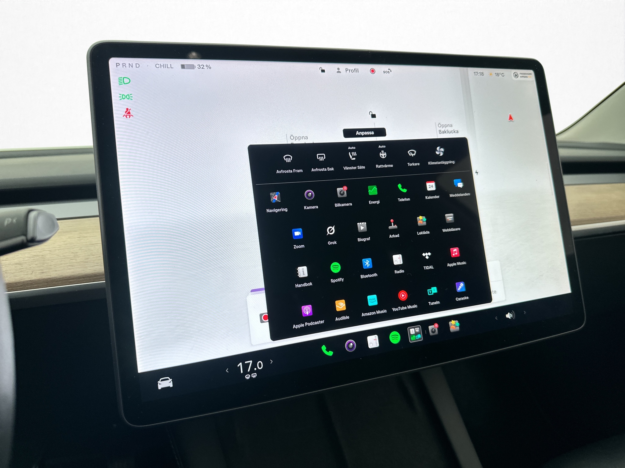 Tesla Model 3 2022 - miniatyr 19