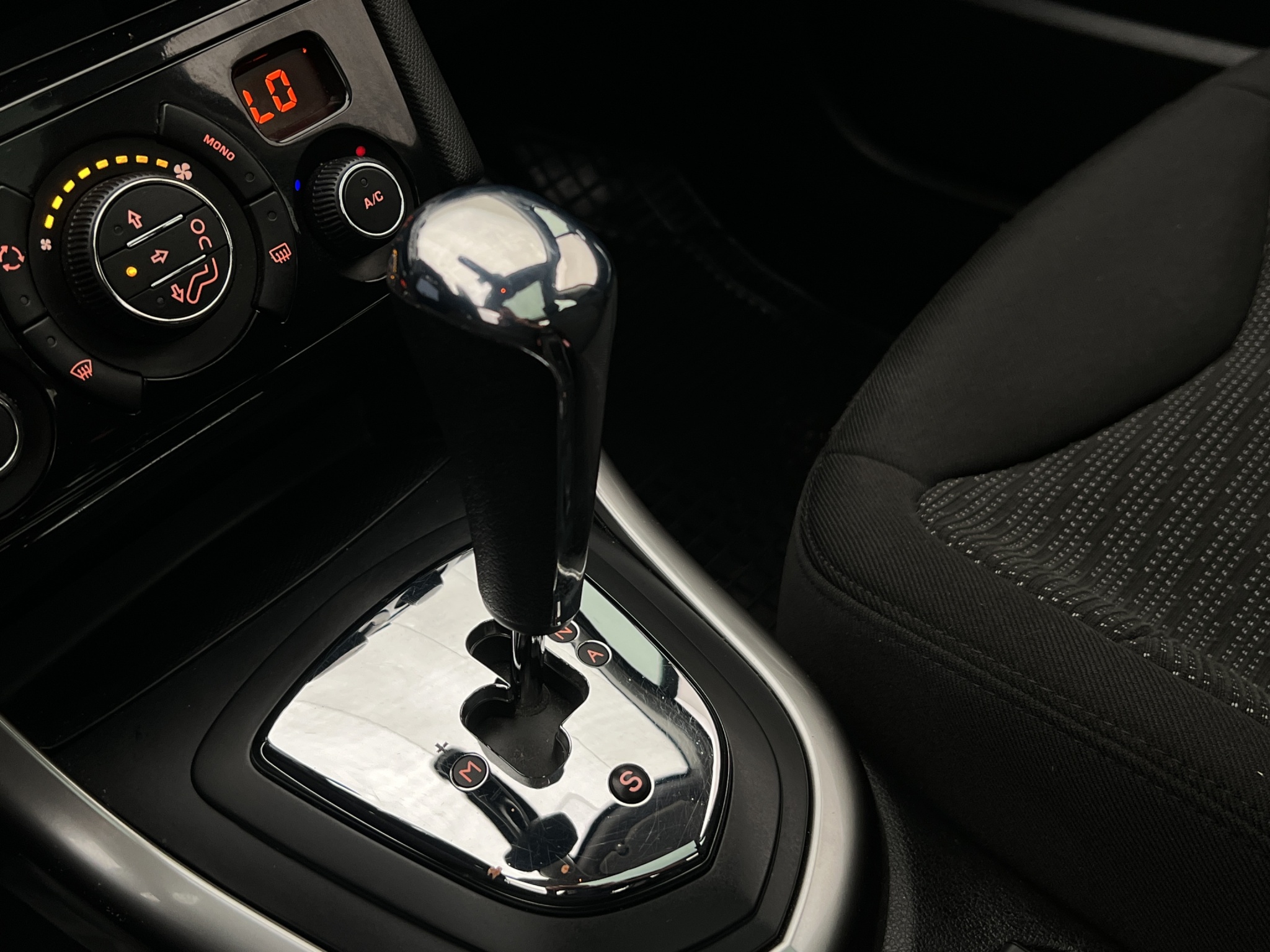 Peugeot 308 2012 - miniatyr 21