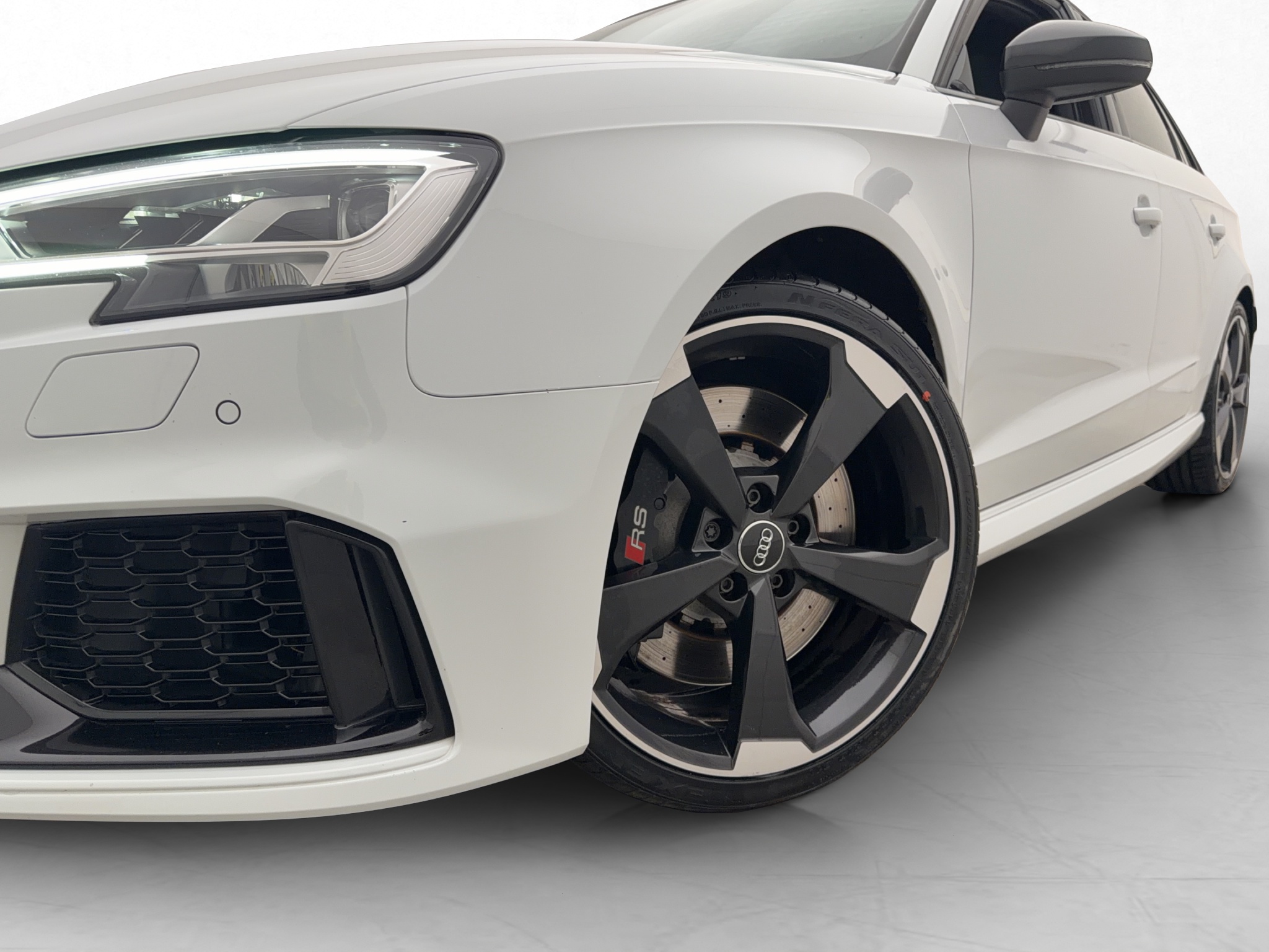 Audi RS3 2020 - miniatyr 2