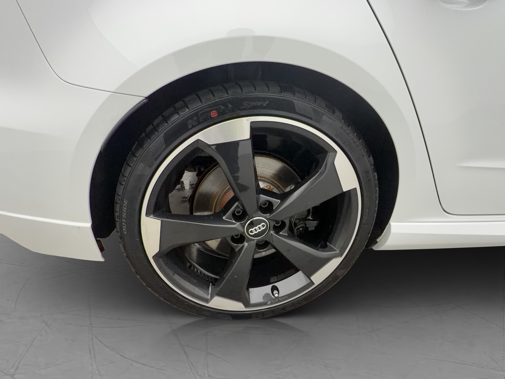Audi RS3 2020 - miniatyr 33