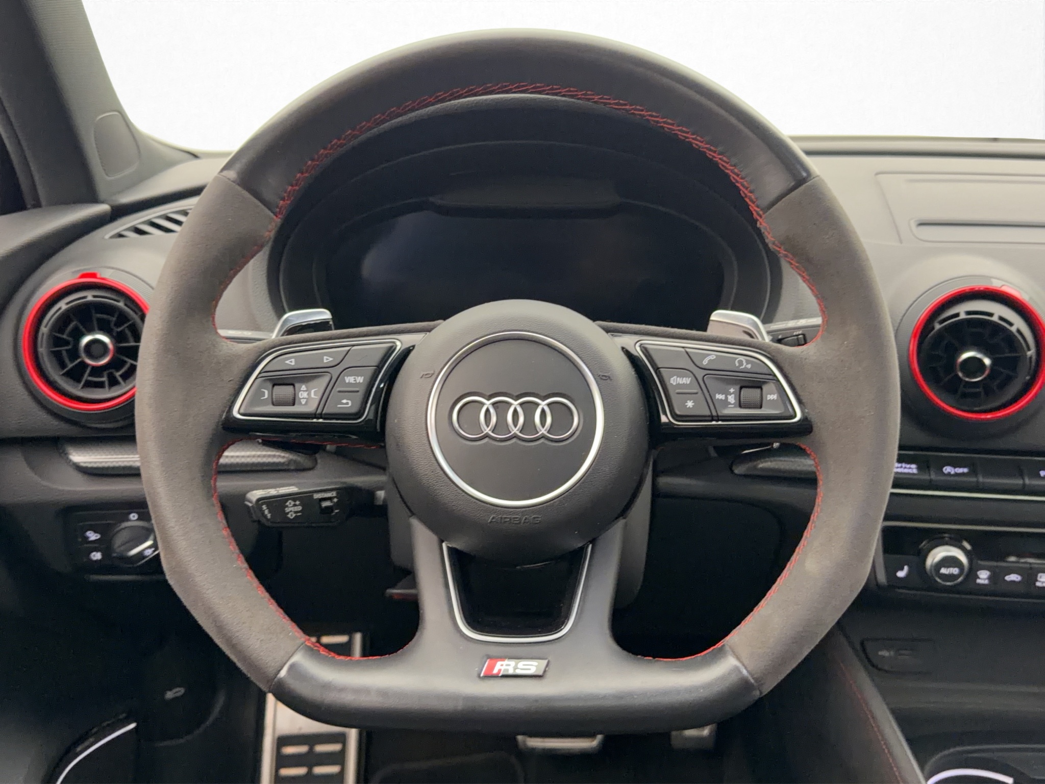 Audi RS3 2020 - miniatyr 10