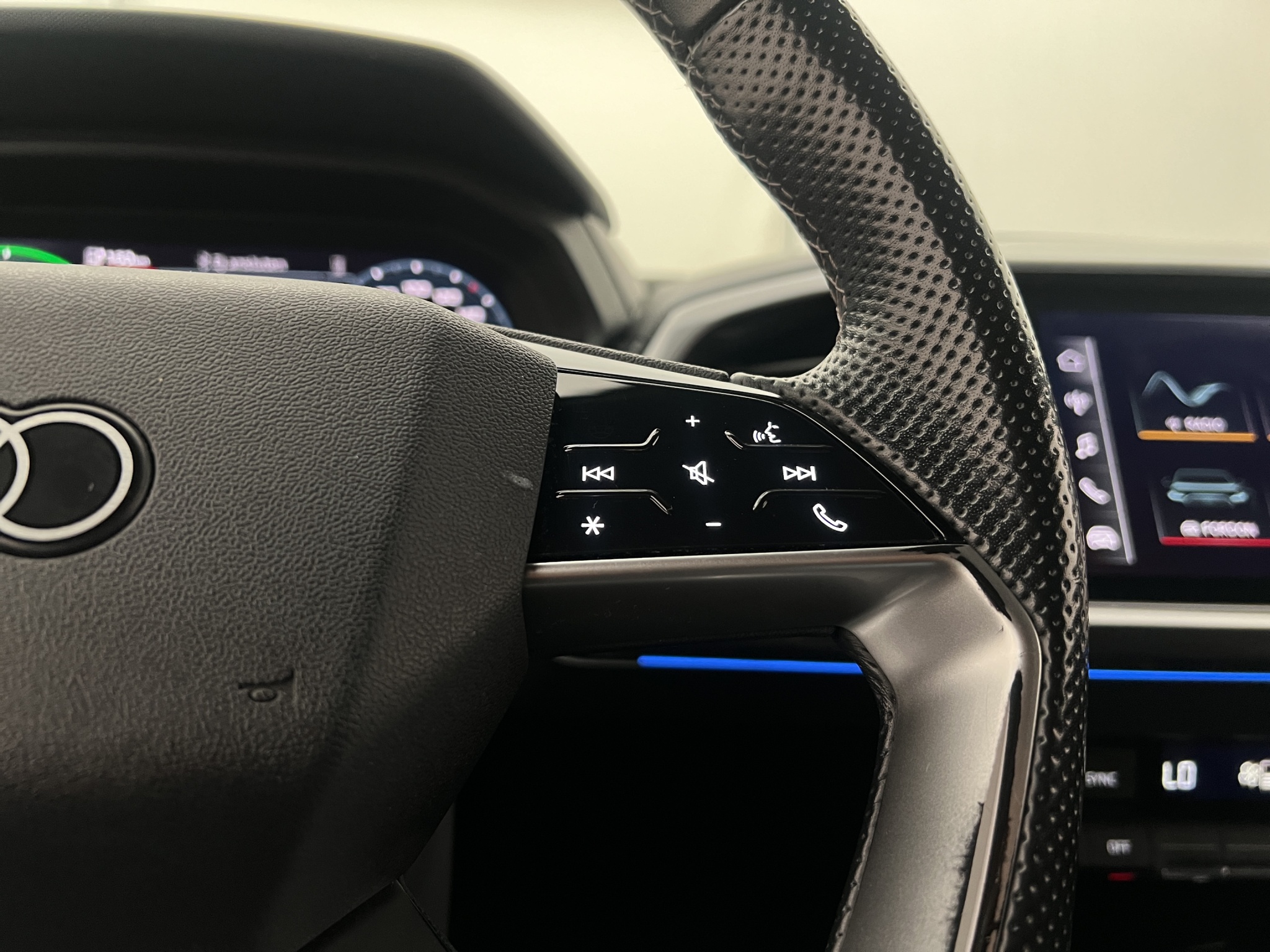 Audi Q4 E-Tron 2022 - miniatyr 23