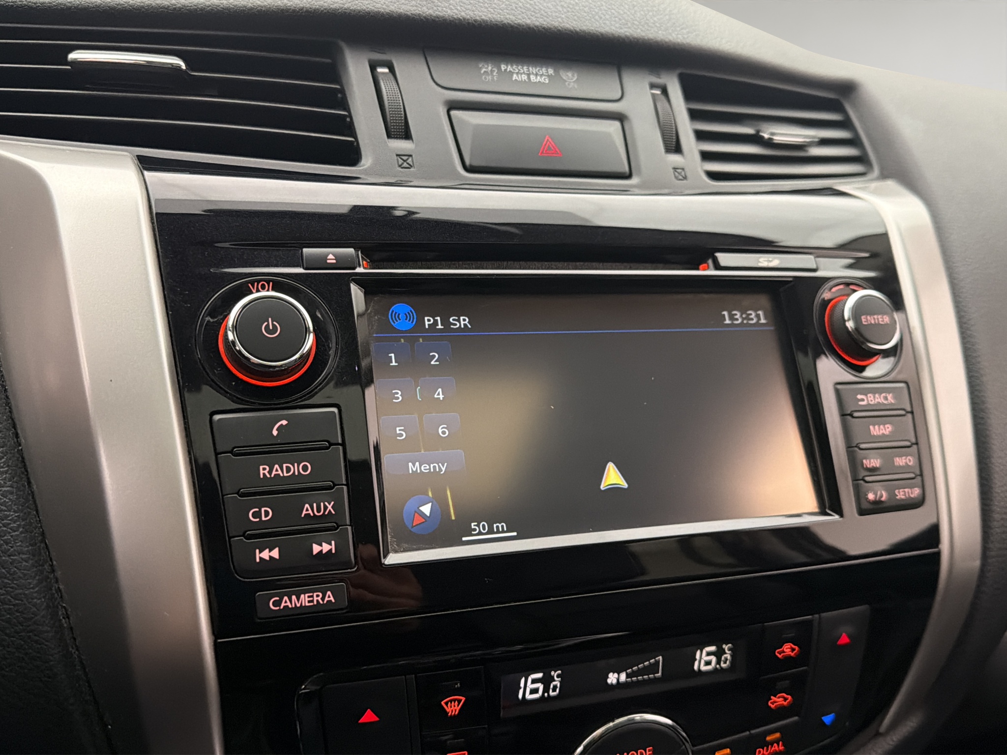Nissan Navara 2019 - miniatyr 23