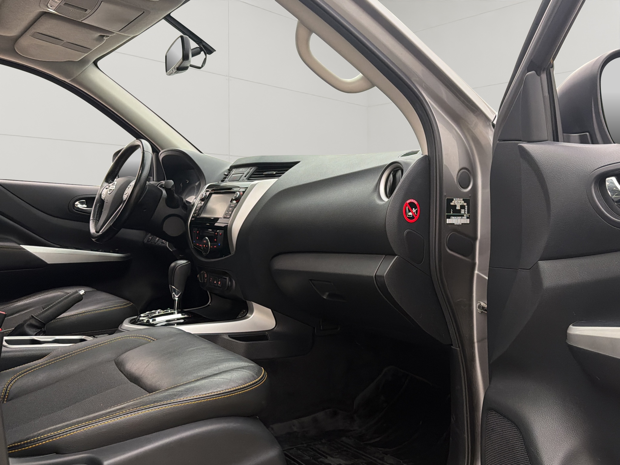 Nissan Navara 2019 - miniatyr 30
