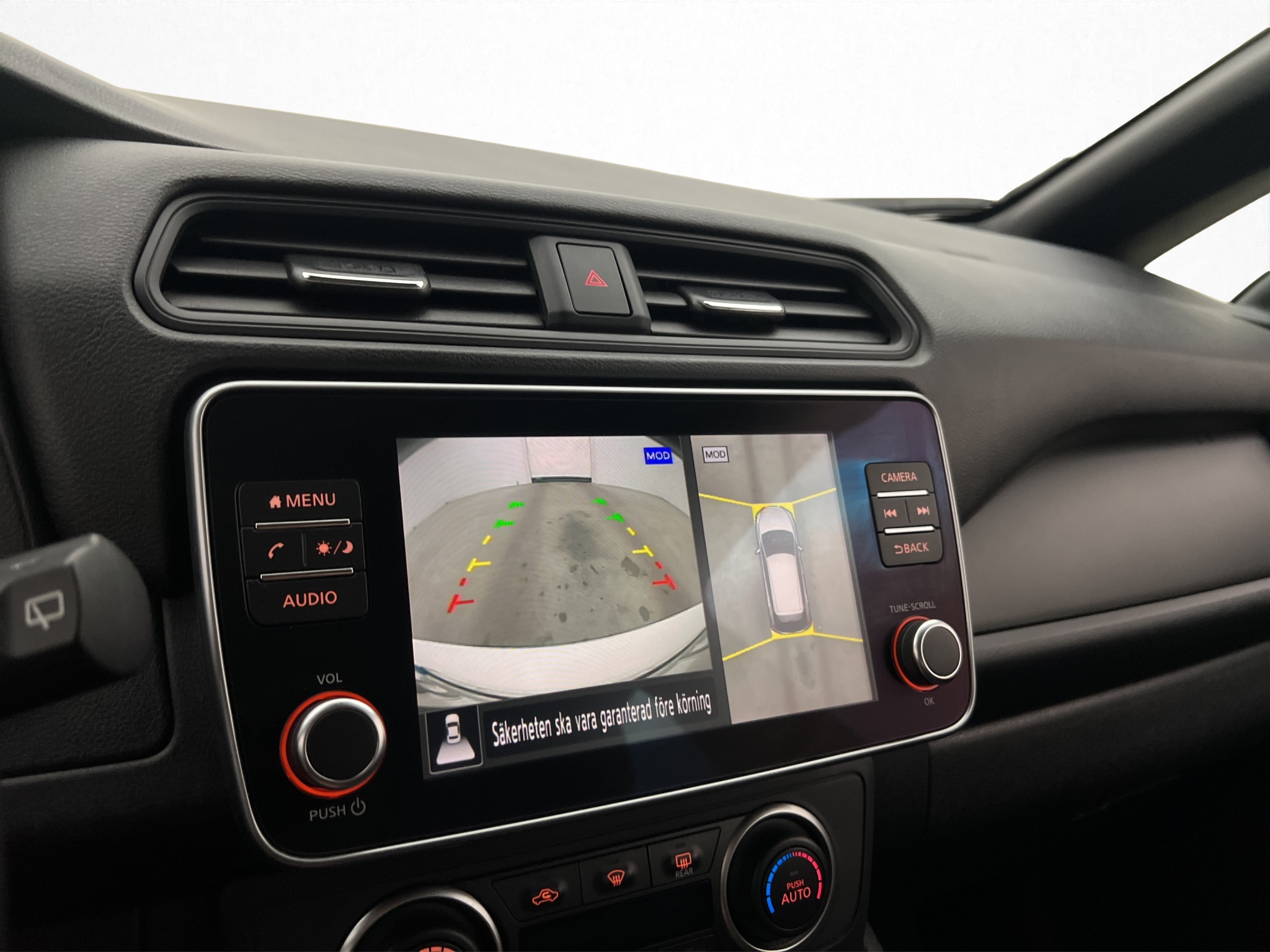 Nissan Leaf 2023 - miniatyr 18