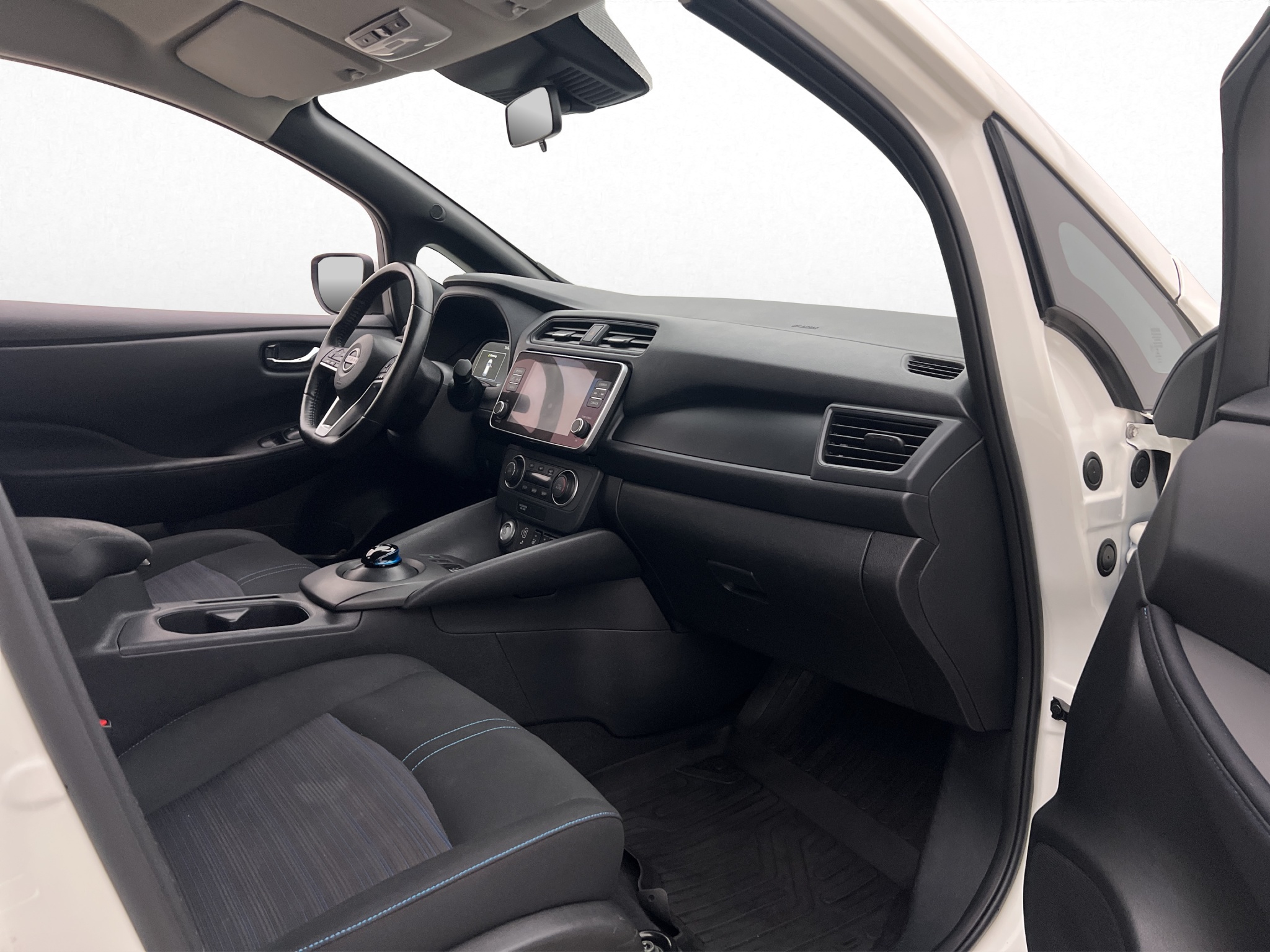 Nissan Leaf 2023 - miniatyr 23
