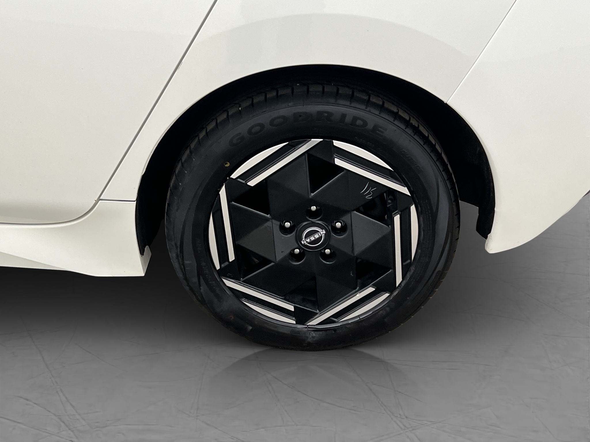 Nissan Leaf 2023 - miniatyr 27