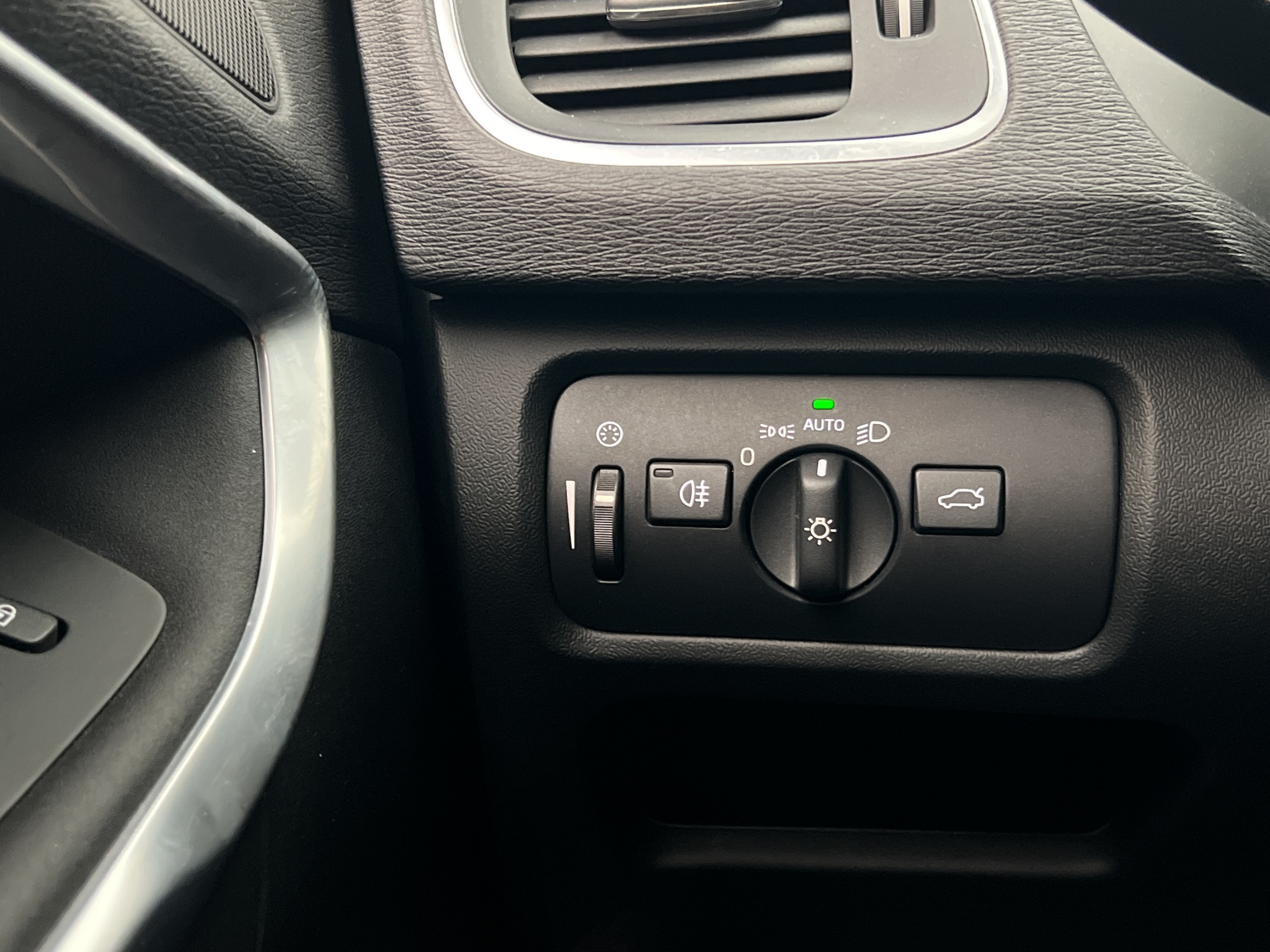 Volvo V40 2015 - miniatyr 12