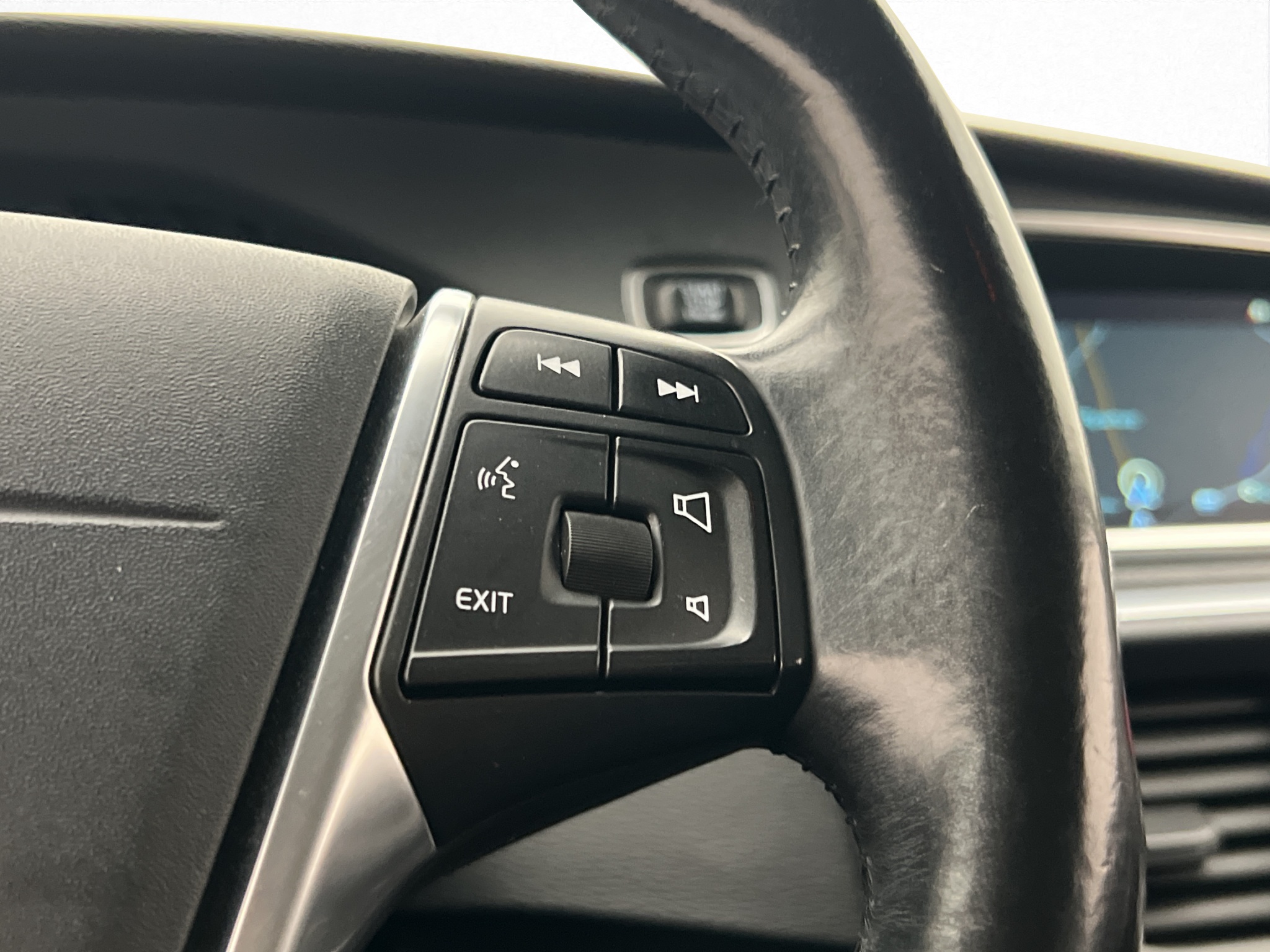 Volvo V40 2015 - miniatyr 17